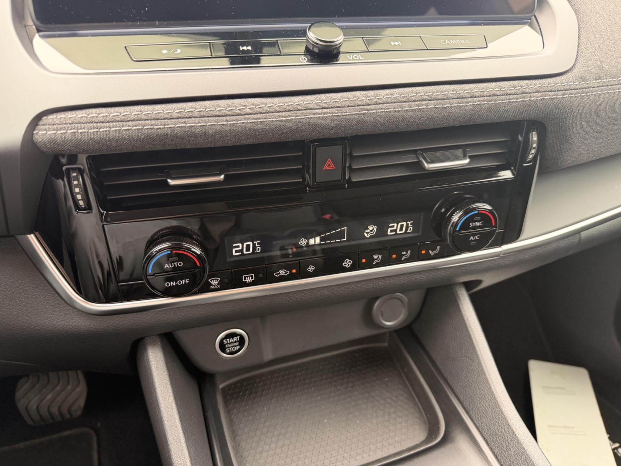 Nissan Qashqai 1.3 ACENTA 2WD 158CV Xtronic Mild-Hybrid (2025) - Photo 23