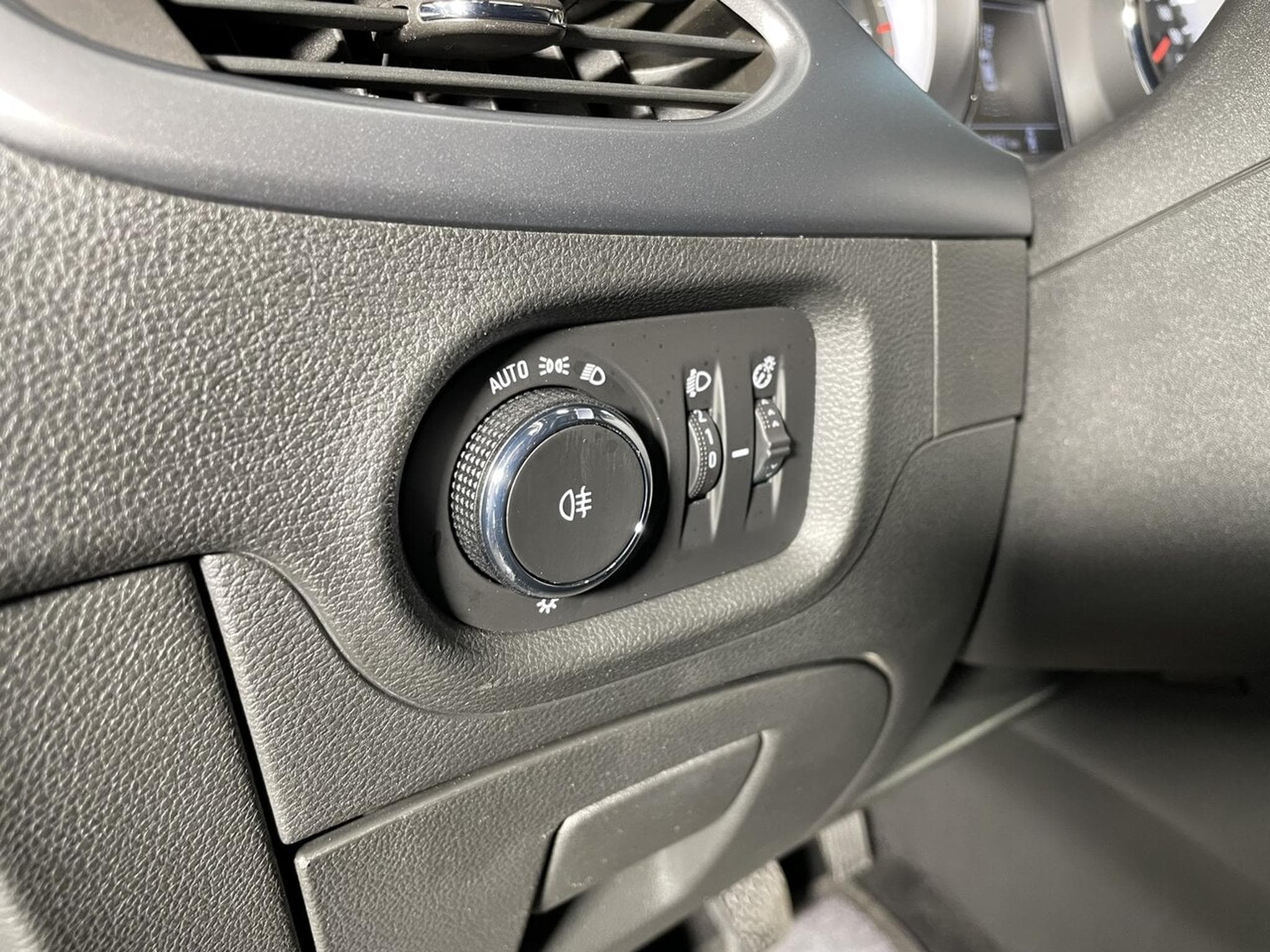 Opel Astra 1.5 D 105 CV EDITION GPS CARPLAY (2020) - Photo 9