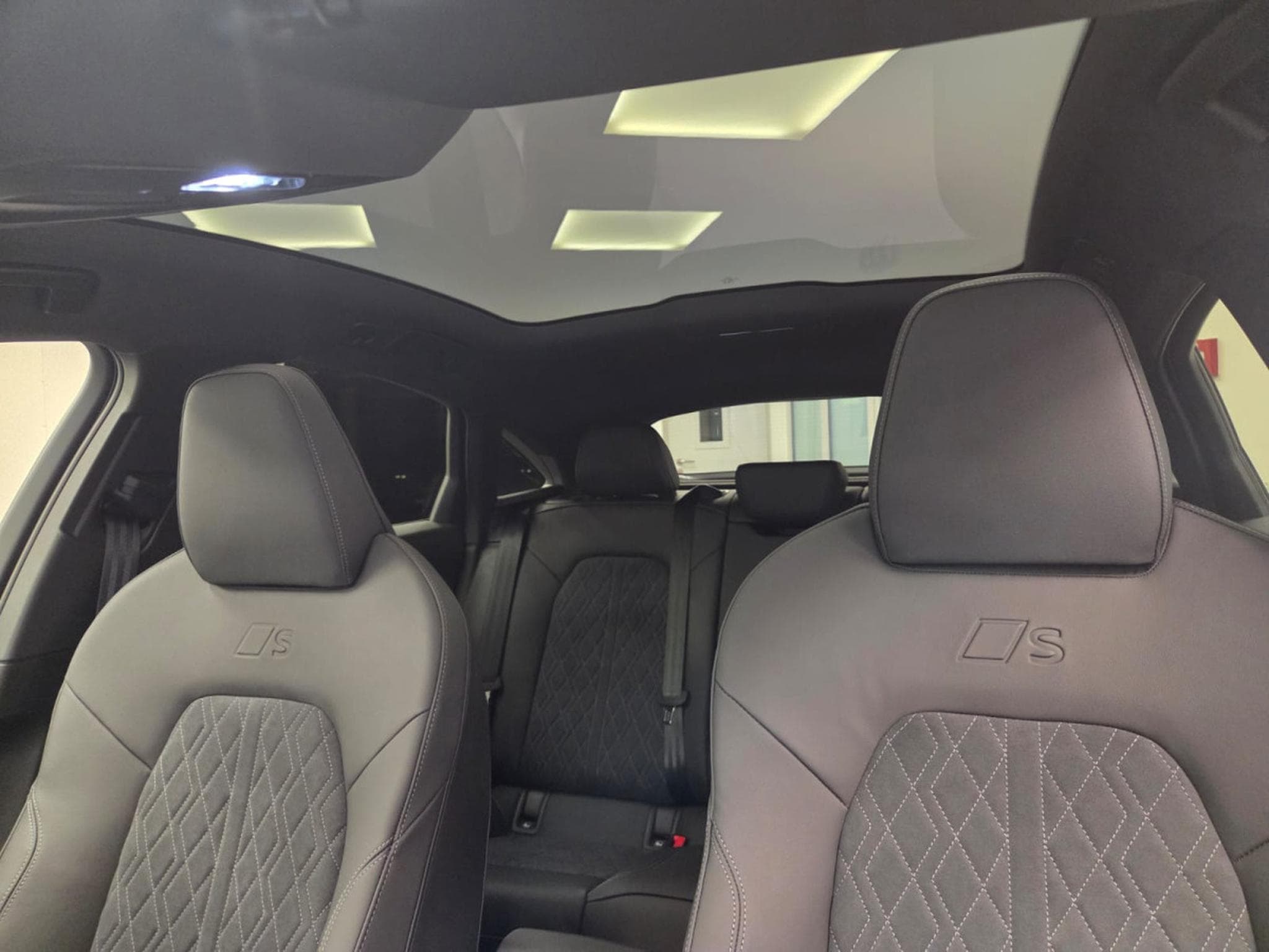 Audi S5 Berline TFSI quattro 367ch / 270kW Tiptronic (2026) - Photo 6