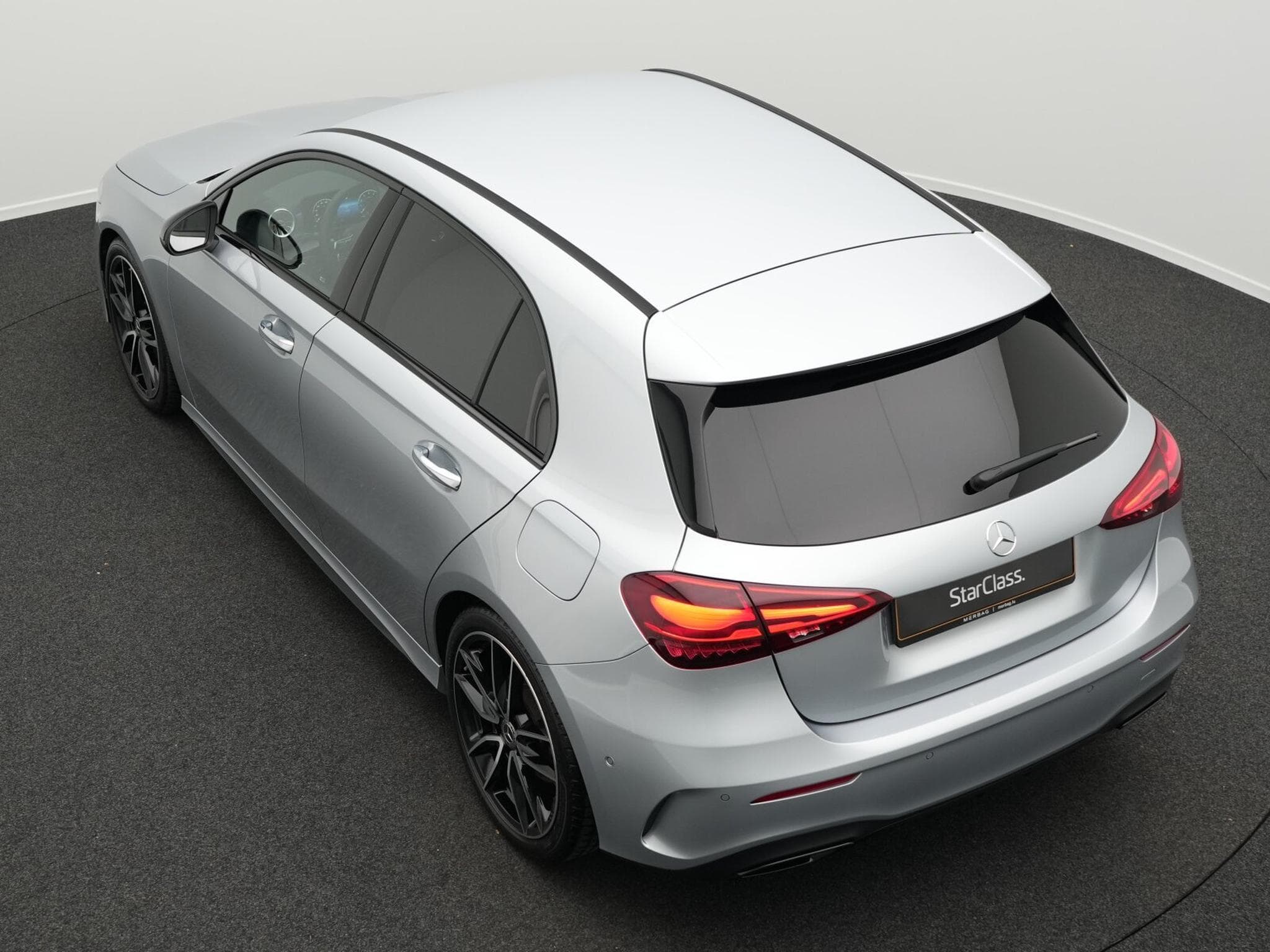 Mercedes A 200 MUlti+Kamera+Night+19"+Ambi (2025) - Photo 11