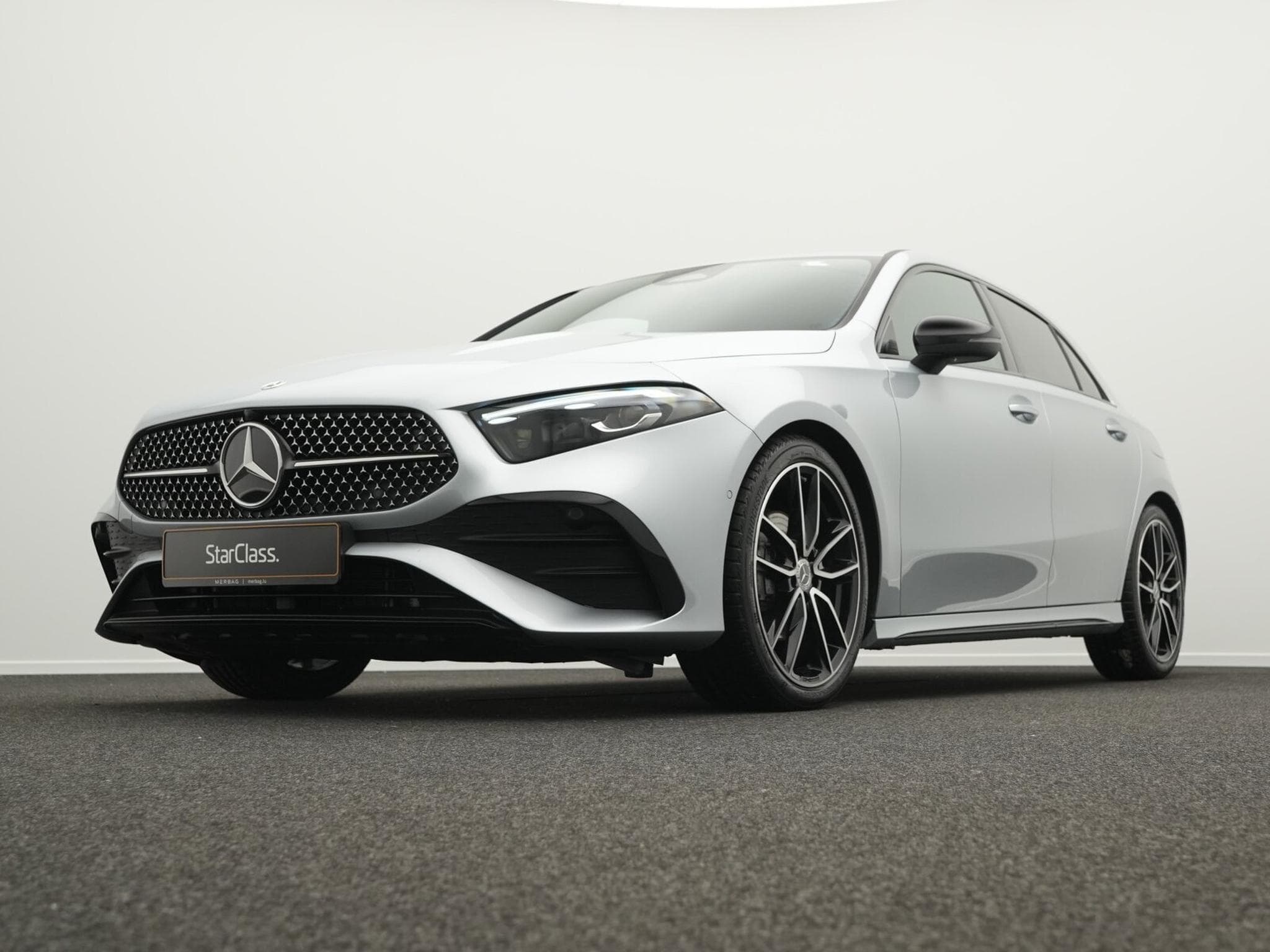 Mercedes A 200 MUlti+Kamera+Night+19"+Ambi (2025) - Photo 8