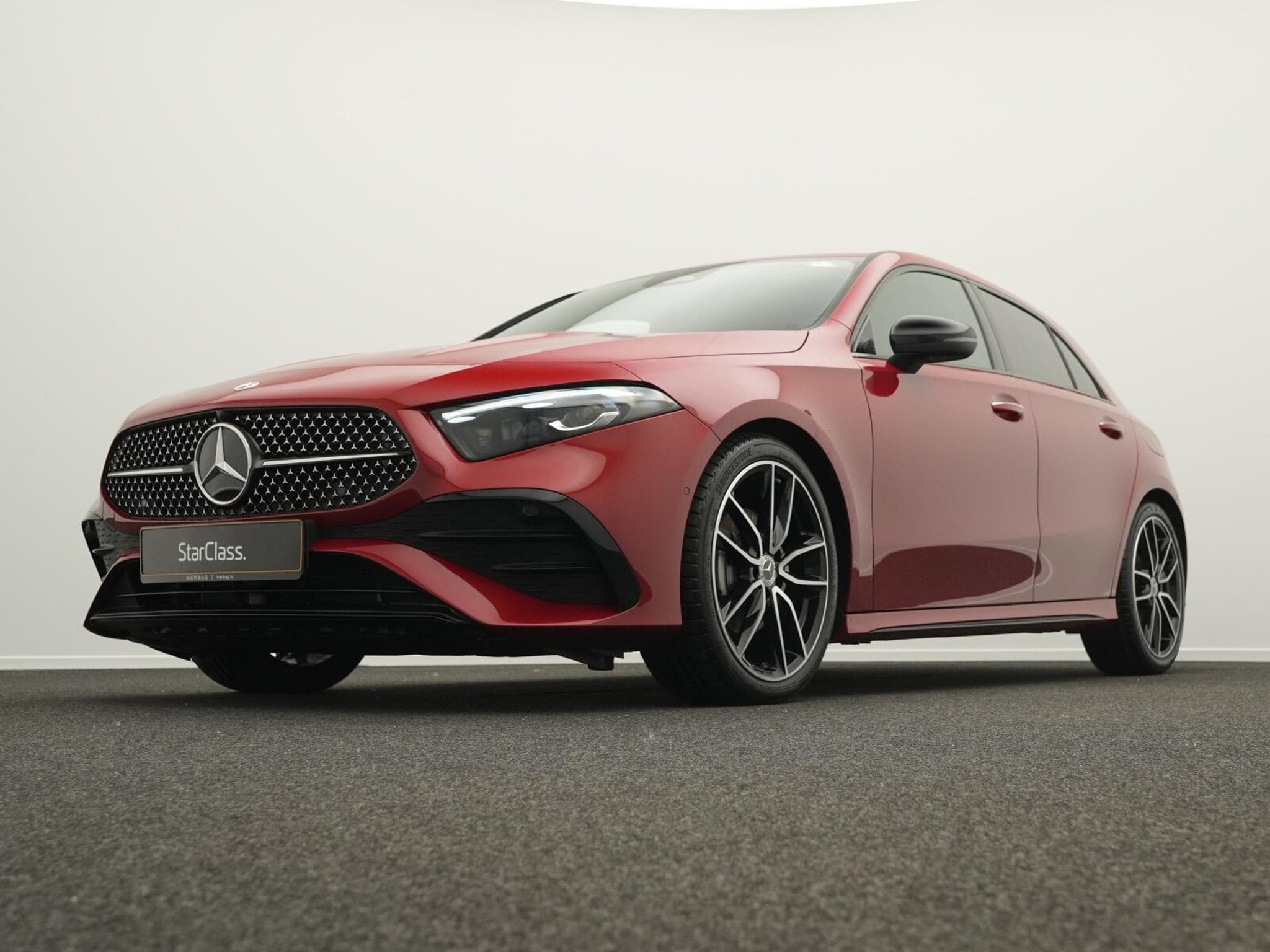 Mercedes A 200 d Multi+Kamera+Night+AHK+19" (2025) - Photo 8
