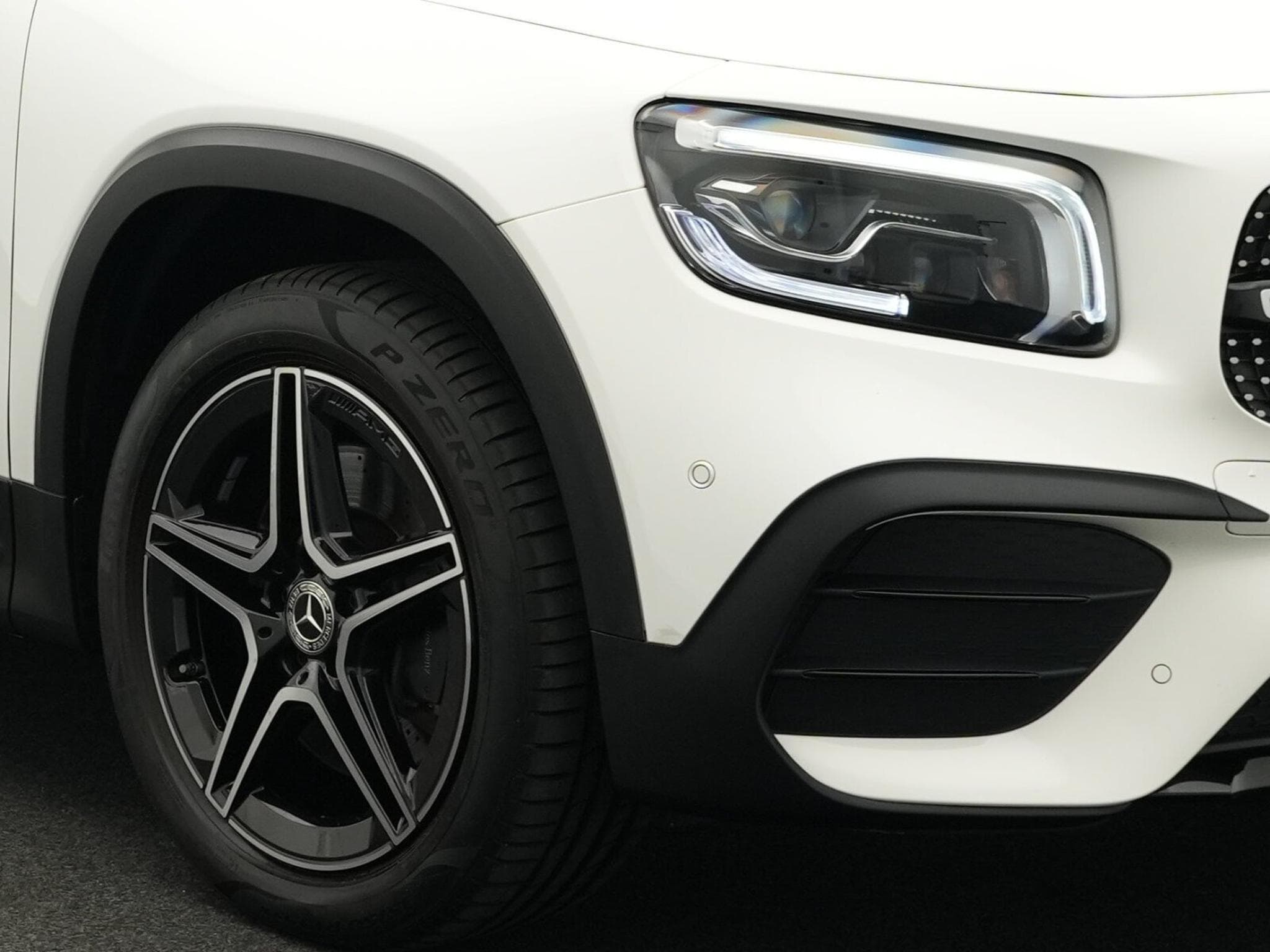 Mercedes GLB 220 d AMG-Line Multi+Pano+AHK+Night (2022) - Photo 7