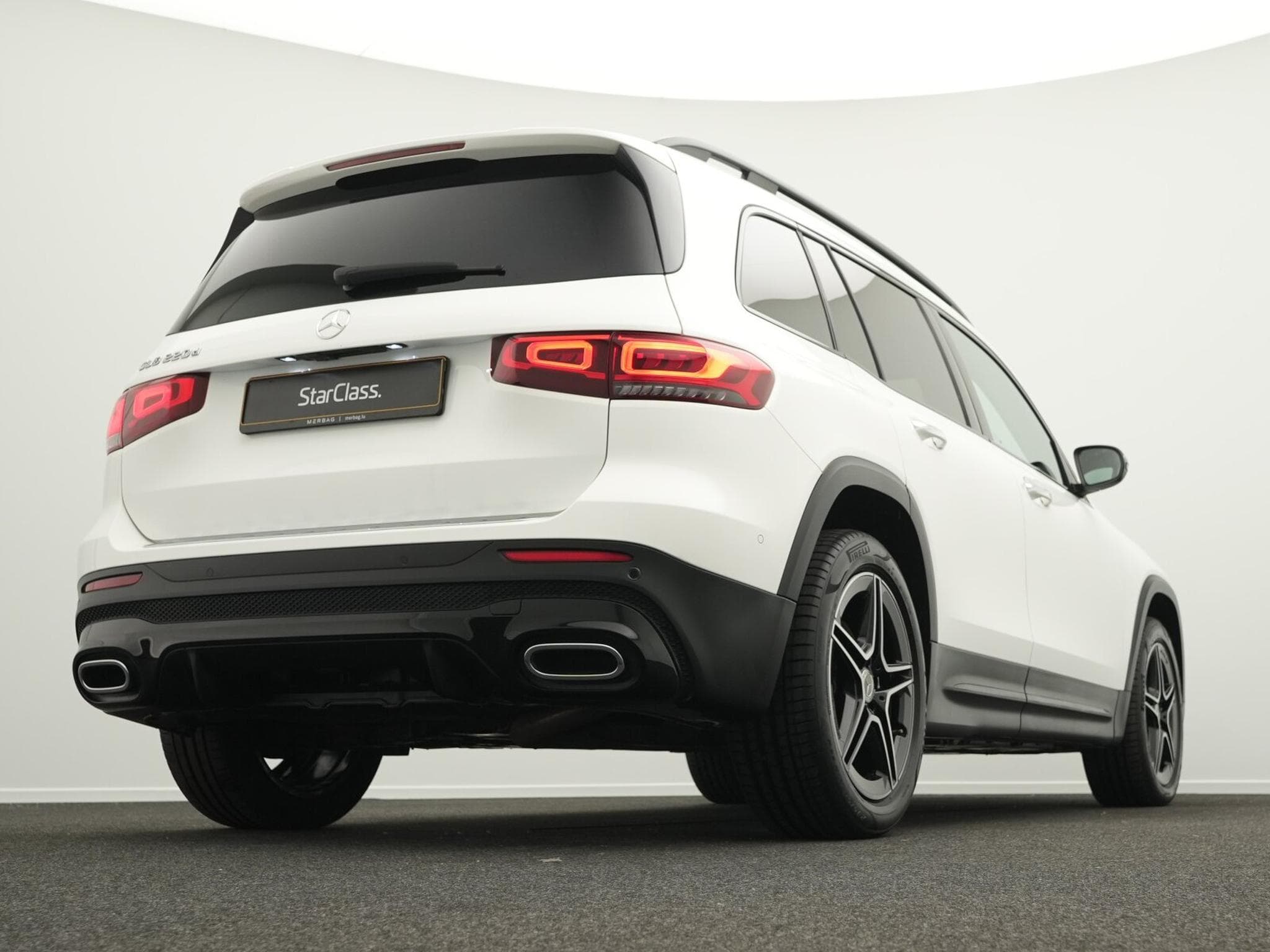 Mercedes GLB 220 d AMG-Line Multi+Pano+AHK+Night (2022) - Photo 9