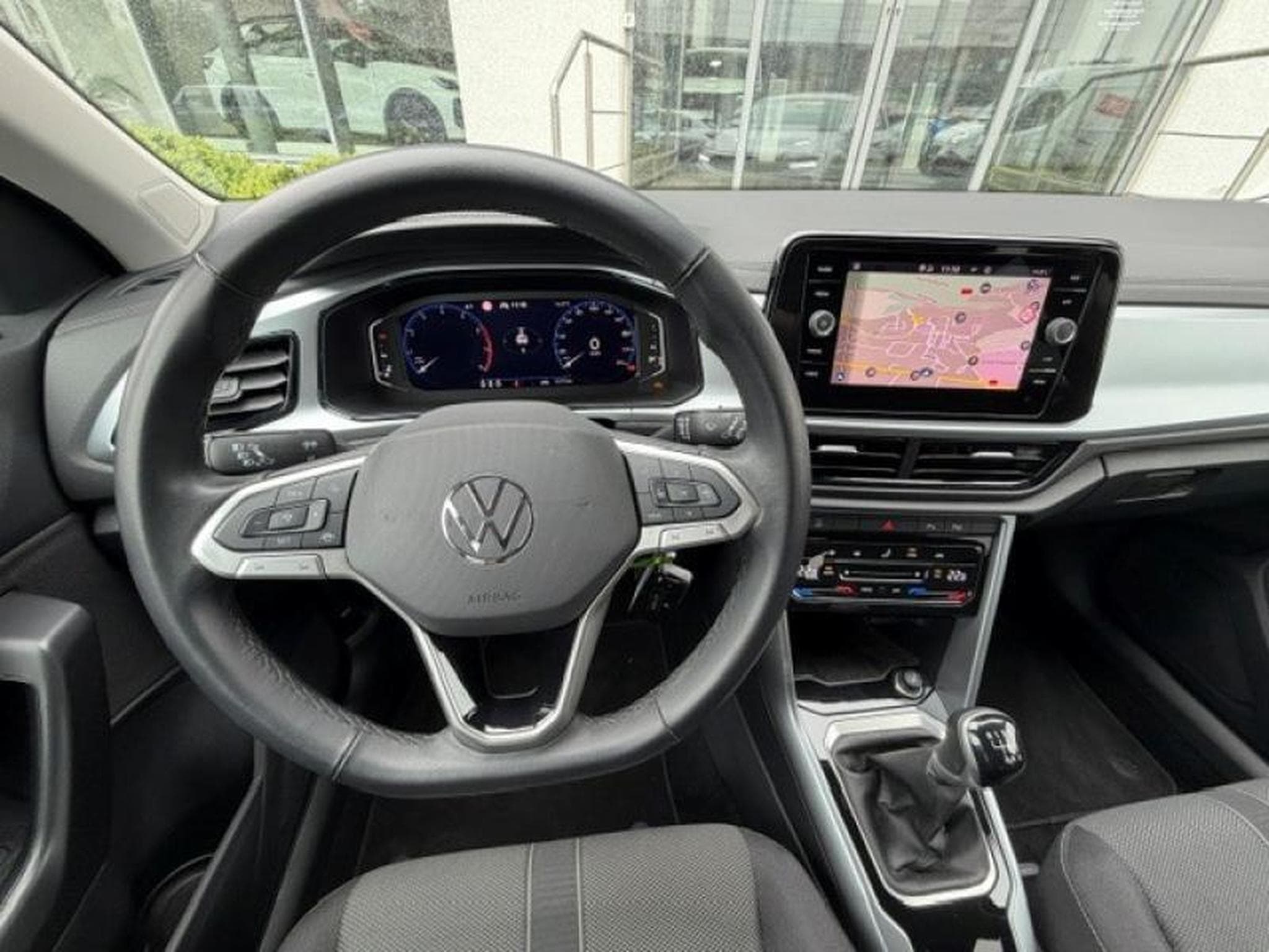 VW T-Roc Life (2025) - Photo 14