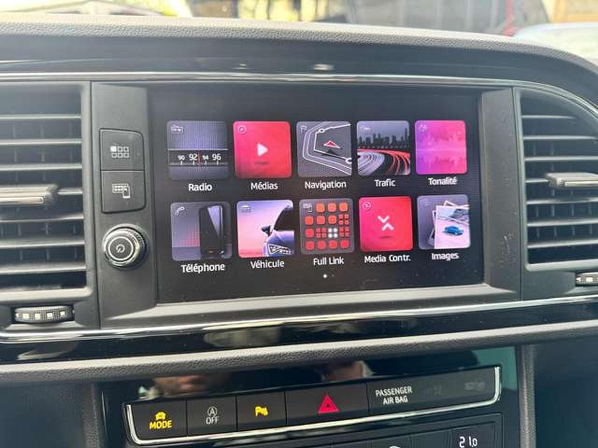 SEAT Leon Leon 2.0 TDI DPF FR TDI 150CH vente privée. (2019) - Photo 13