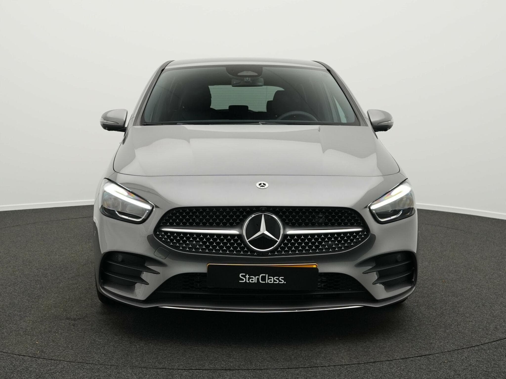 Mercedes B 180 d (2025) - Photo 2