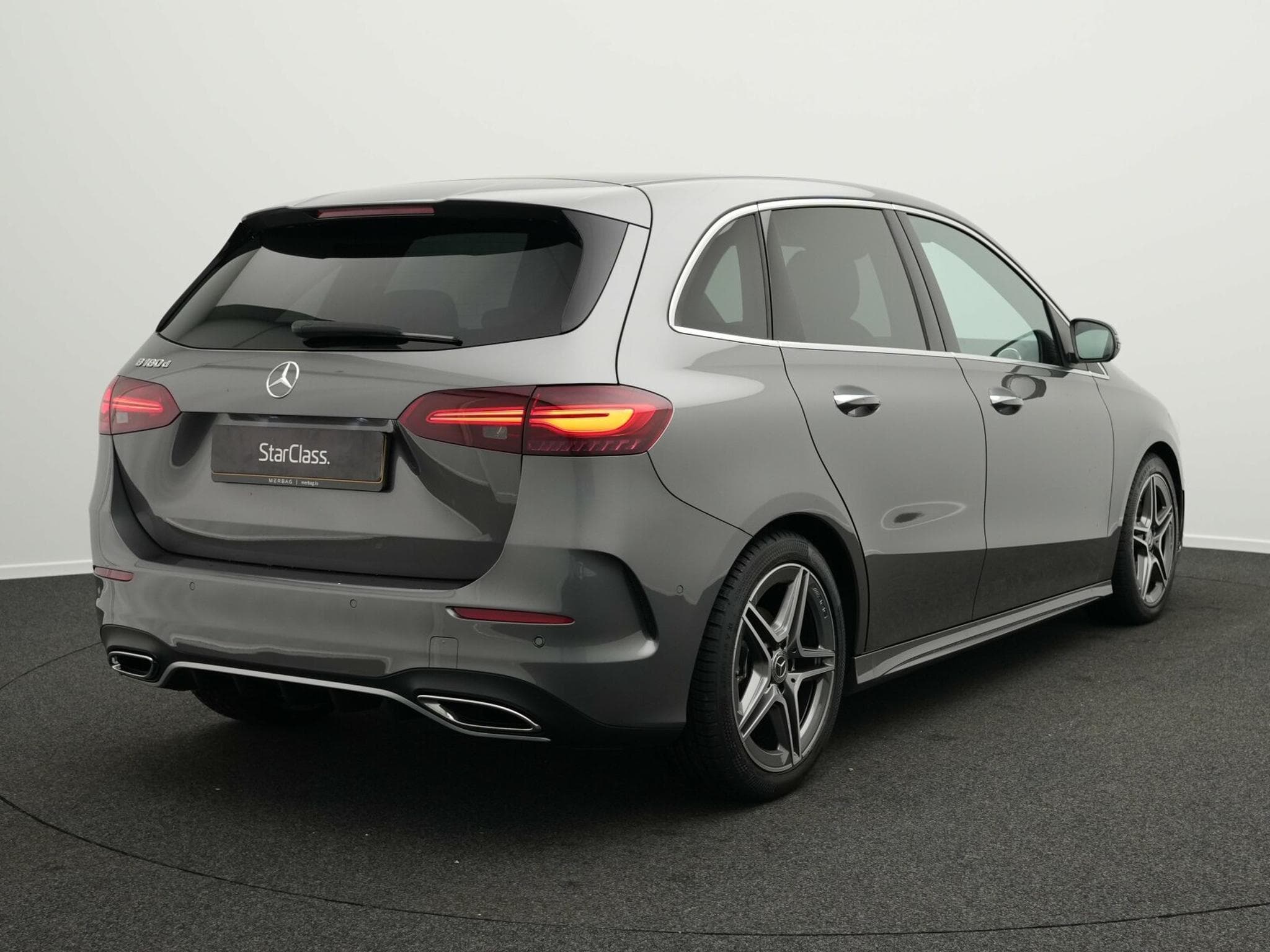 Mercedes B 180 d (2025) - Photo 3