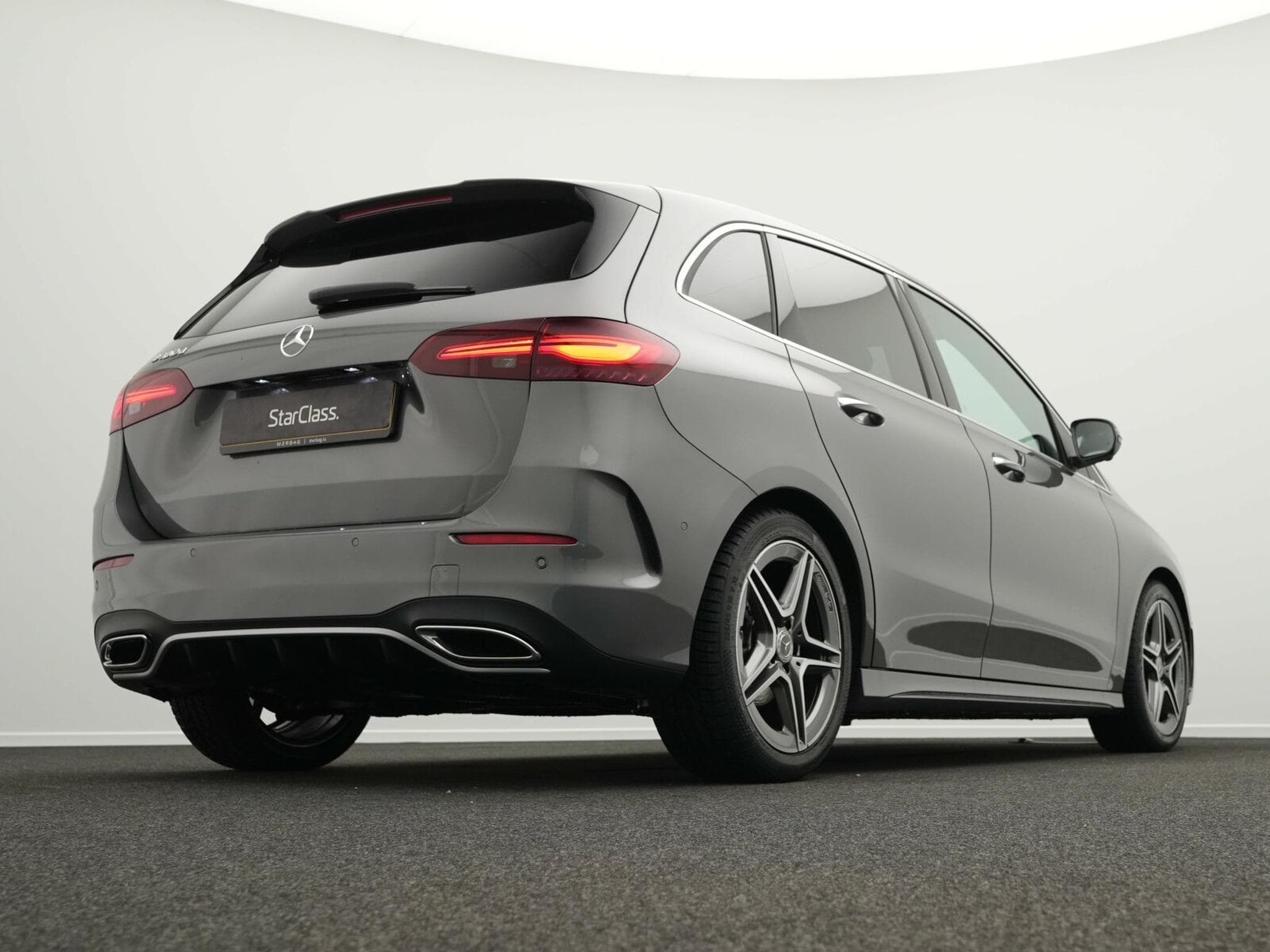 Mercedes B 180 d (2025) - Photo 9