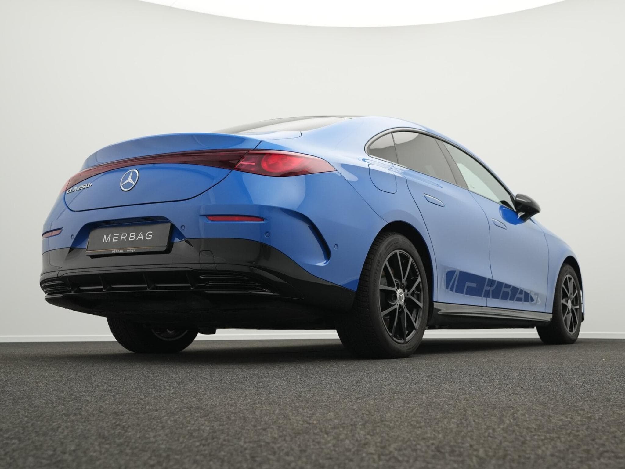 Mercedes CLA 250 + elektrisch (2025) - Photo 9
