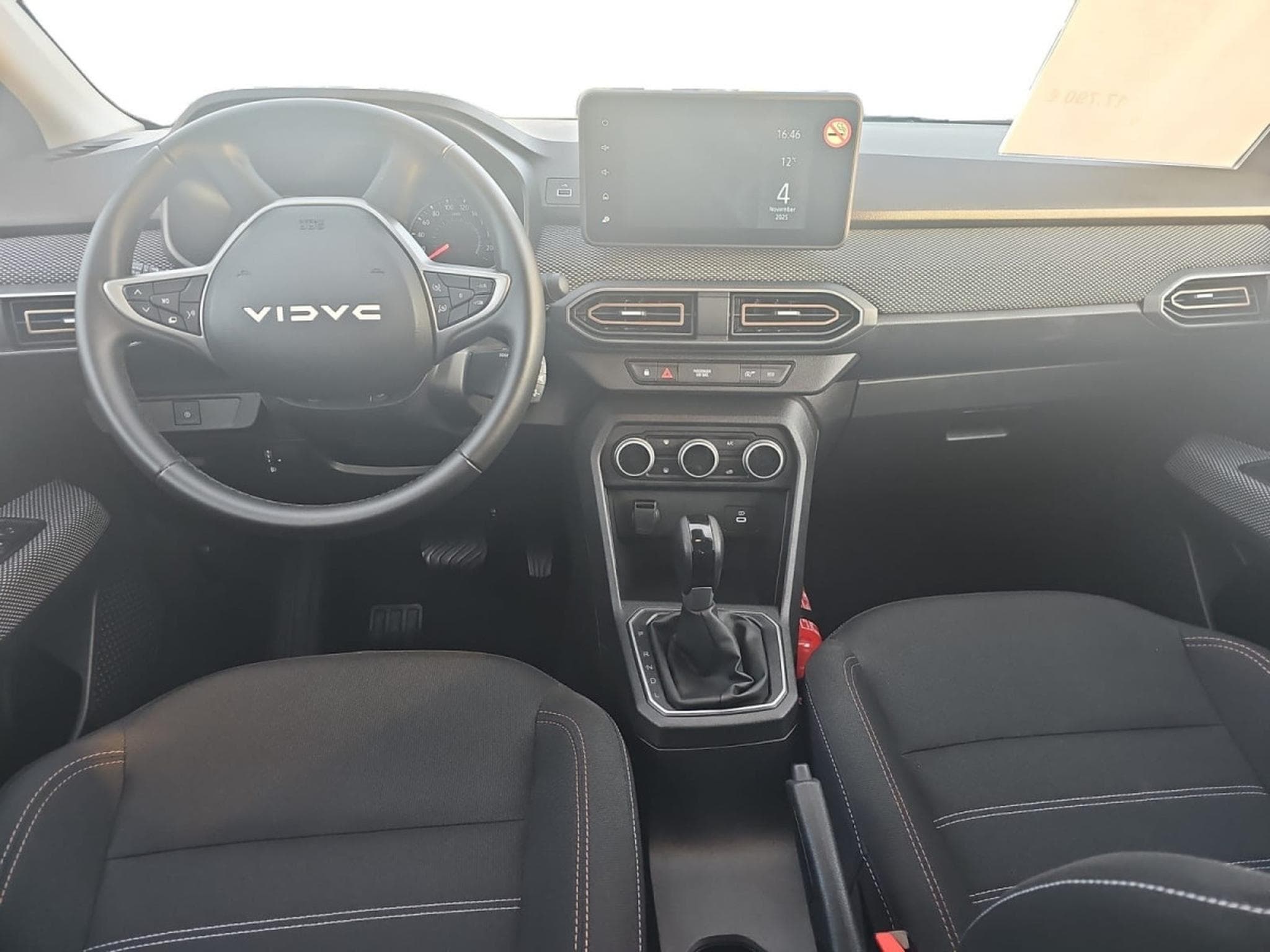 Dacia Sandero 1.0 Tce Expression CVT NBI (2025) - Photo 7