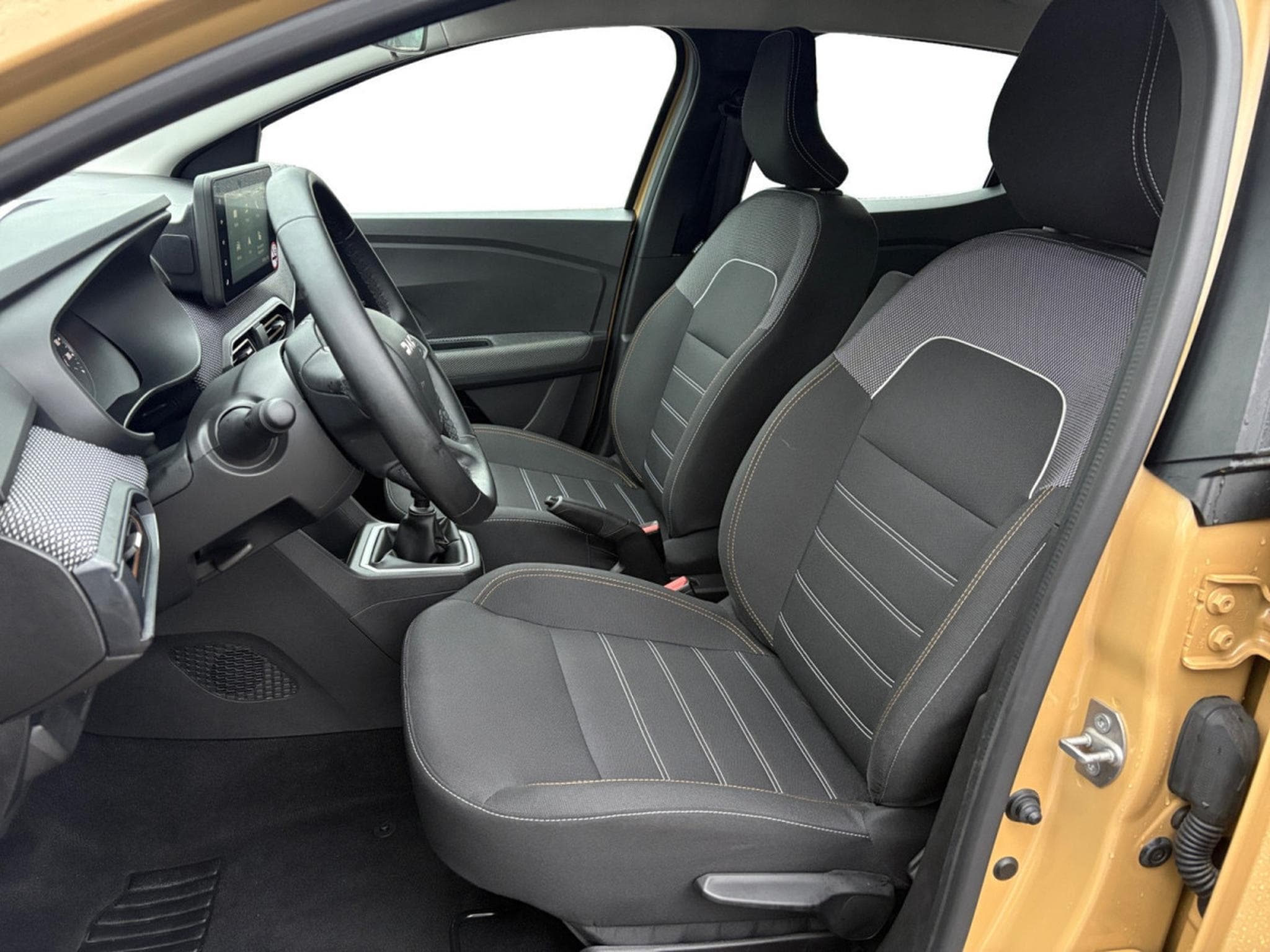 Dacia Sandero 1.0 Tce Expression CVT NBI (2025) - Photo 8