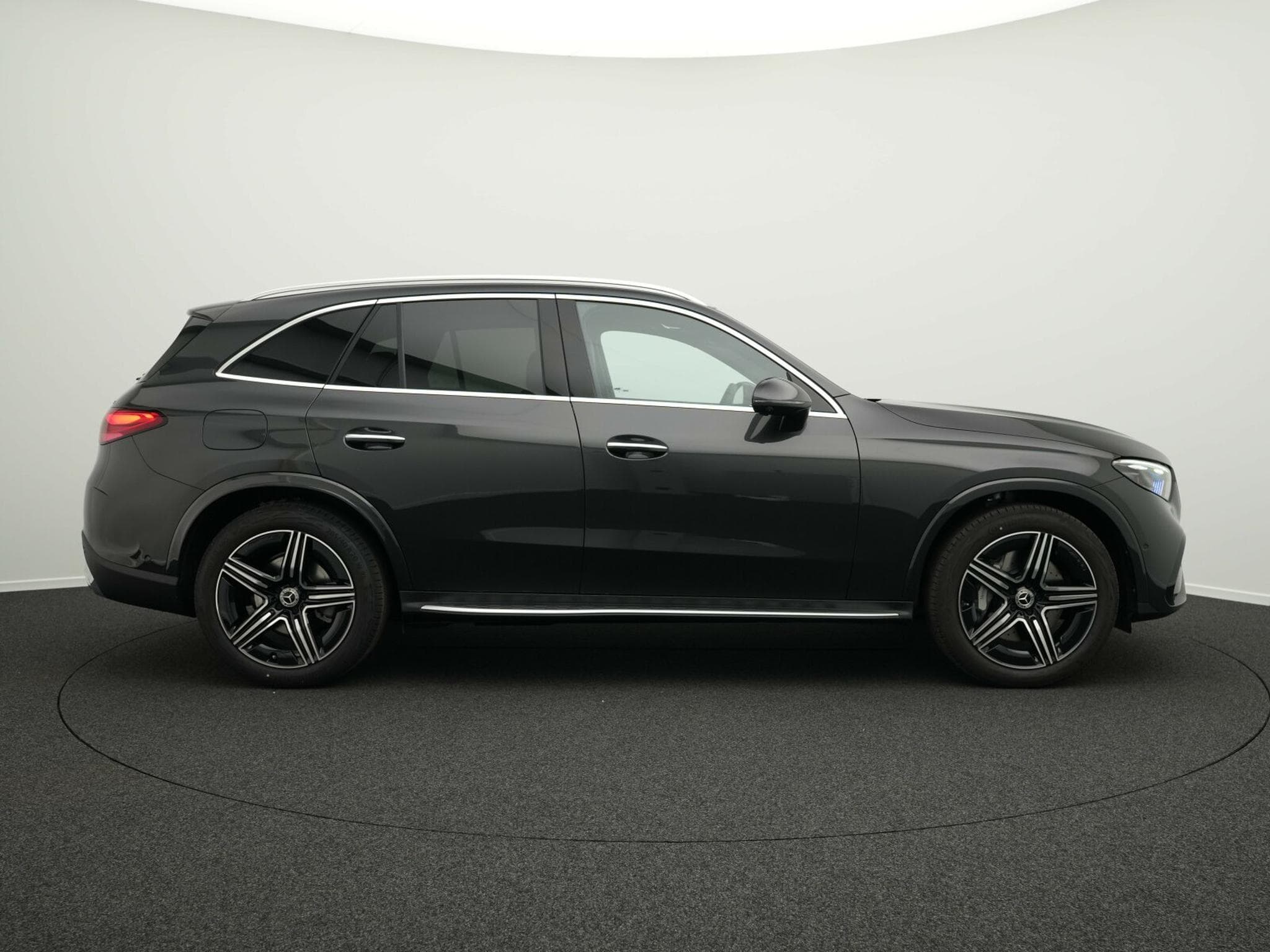 Mercedes GLC 220 d 4MATIC (2025) - Photo 5