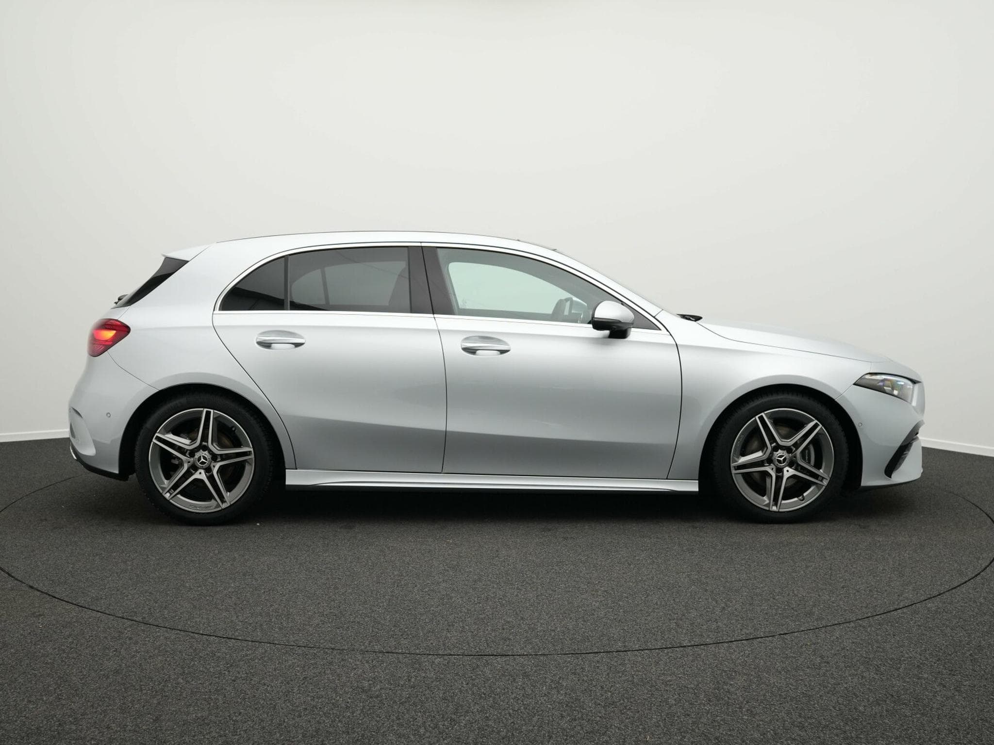 Mercedes A 180 Kompaktlimousine (2025) - Photo 5