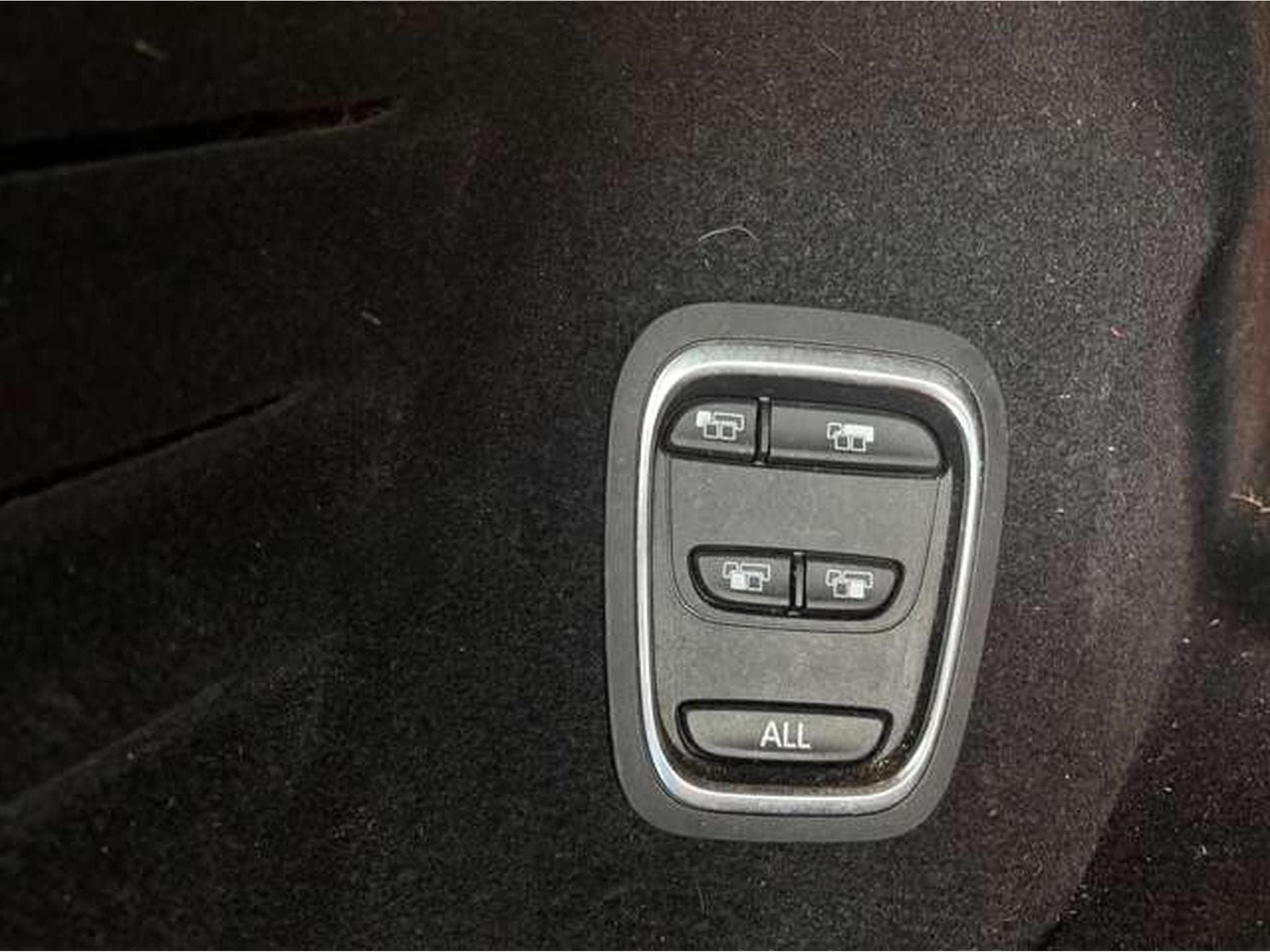 Renault Scenic 7PLACES-dCi150 BOSE EDITION-GARANTIE JUSQU'A 3 ANS (2019) - Photo 18
