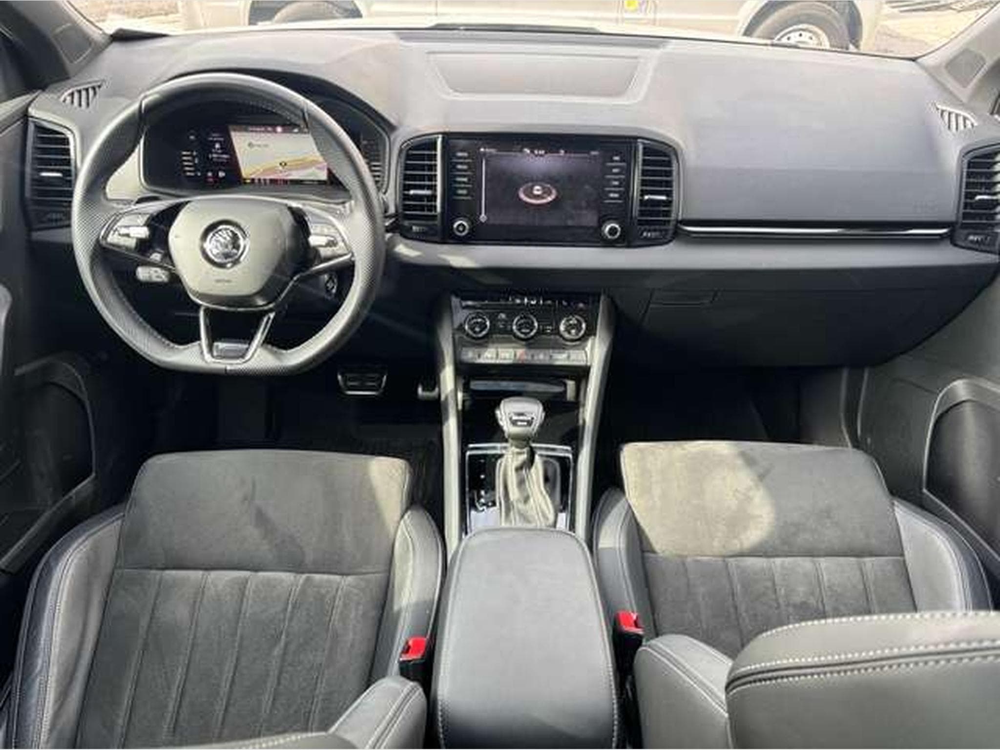 Skoda Karoq 2.0 TSI 4x4 DSG Sportline-GARANTIE JUSQU'A 48 MOIS (2023) - Photo 12