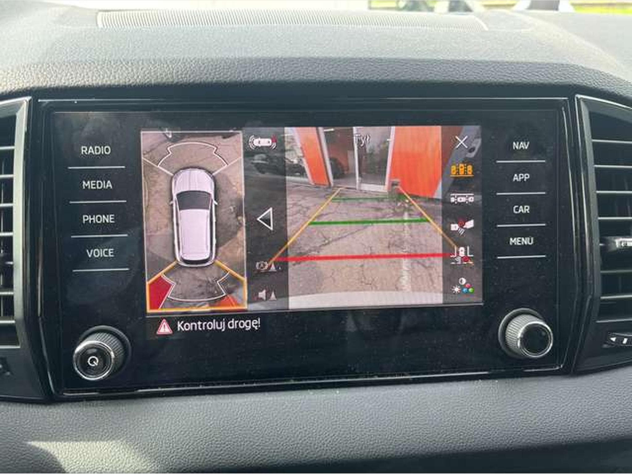 Skoda Karoq 2.0 TSI 4x4 DSG Sportline-GARANTIE JUSQU'A 48 MOIS (2023) - Photo 16