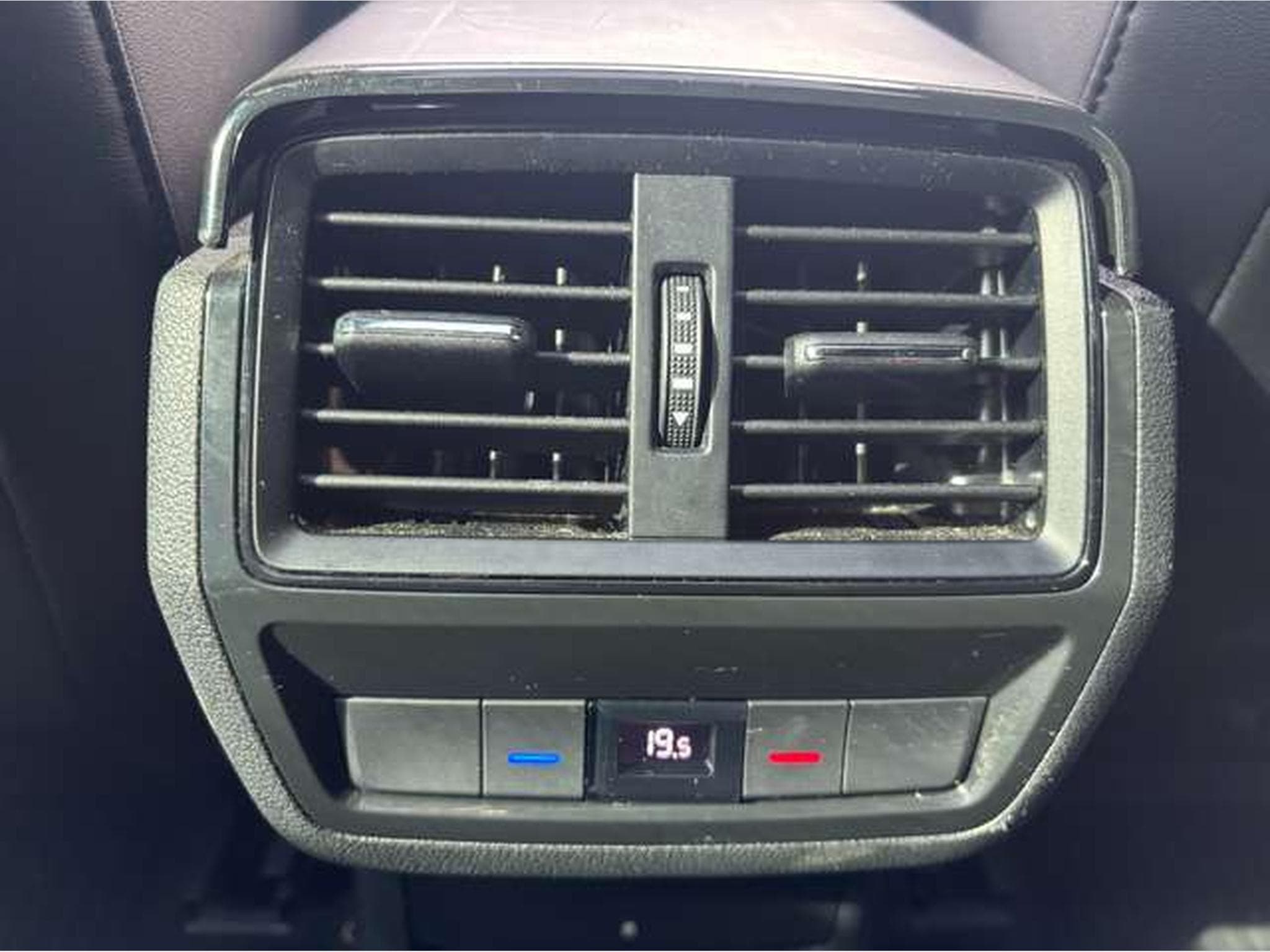 Skoda Karoq 2.0 TSI 4x4 DSG Sportline-GARANTIE JUSQU'A 48 MOIS (2023) - Photo 21
