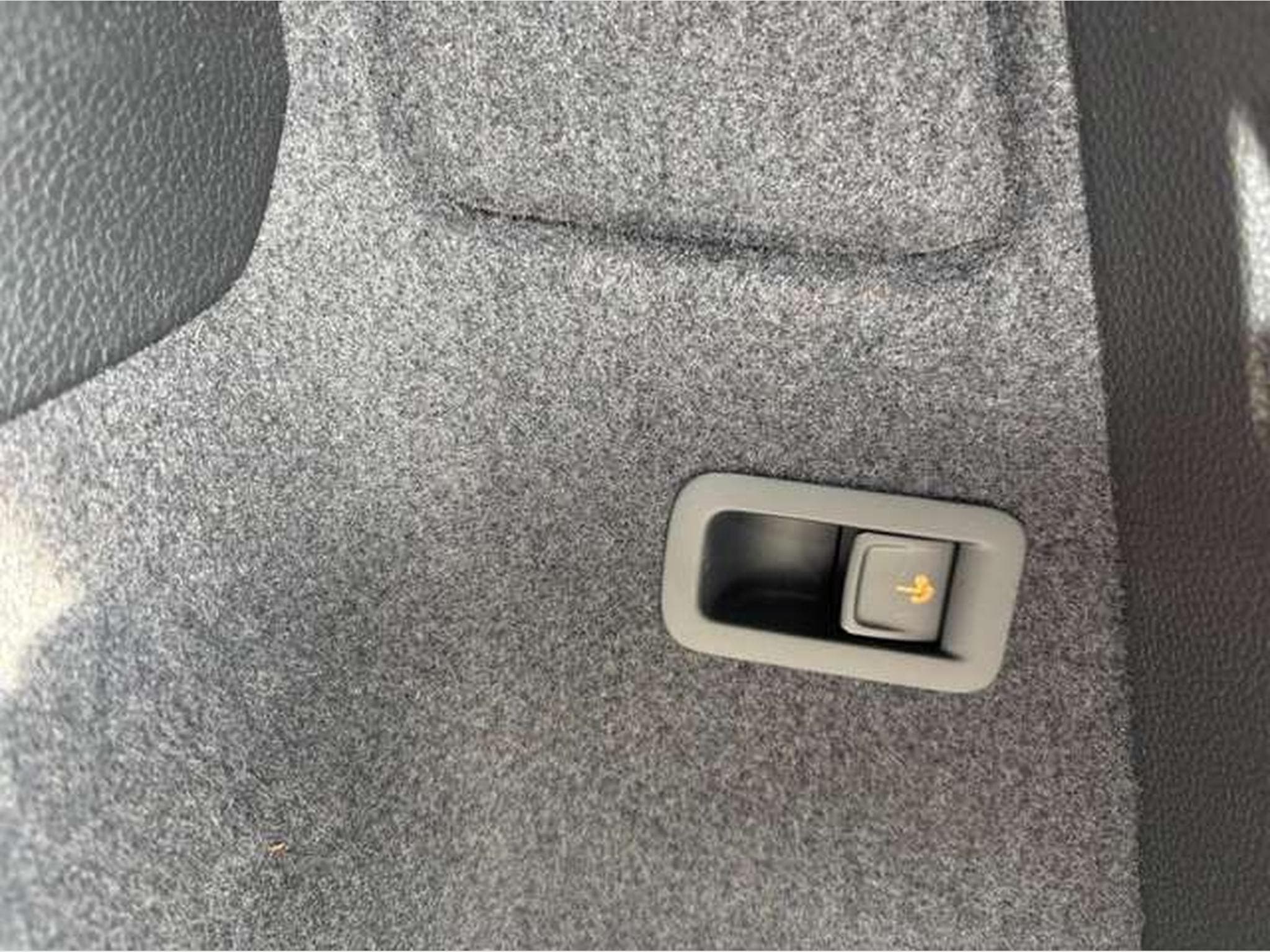 Skoda Karoq 2.0 TSI 4x4 DSG Sportline-GARANTIE JUSQU'A 48 MOIS (2023) - Photo 25