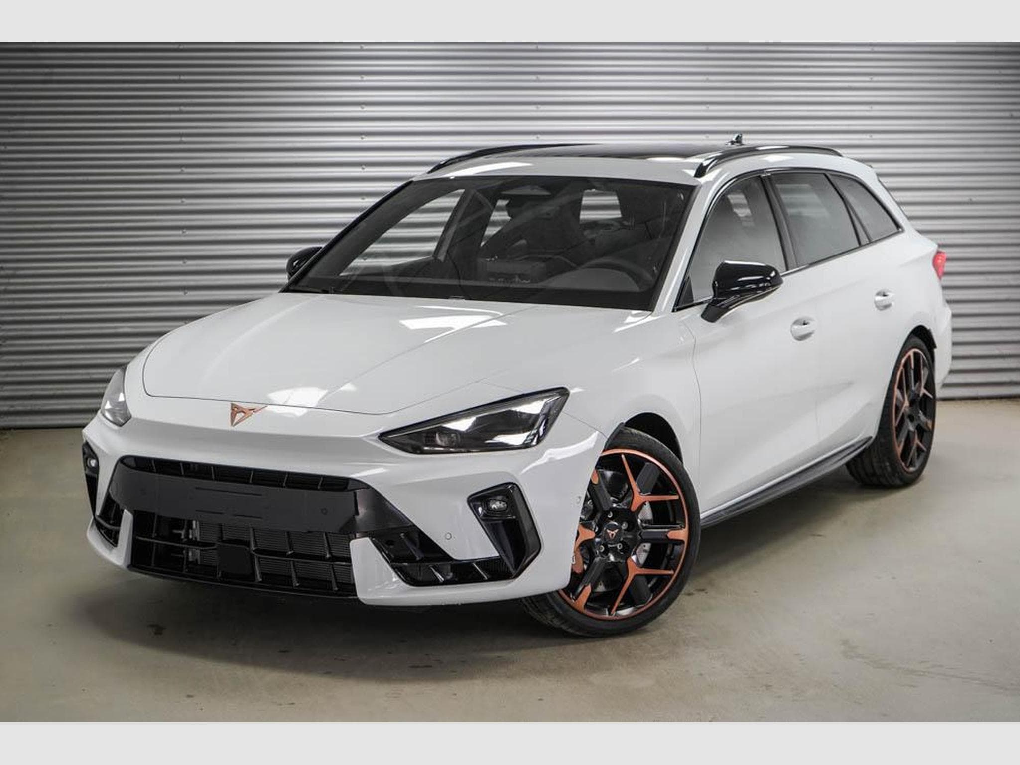 Cupra Leon ST 2,0 TSI (2026) - Photo 1