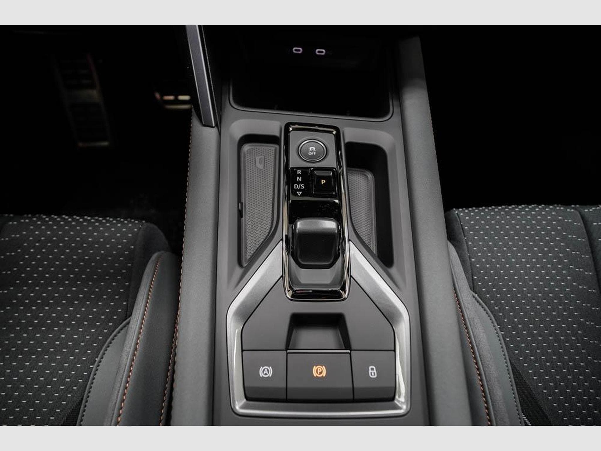 Cupra Leon ST 2,0 TSI (2026) - Photo 12