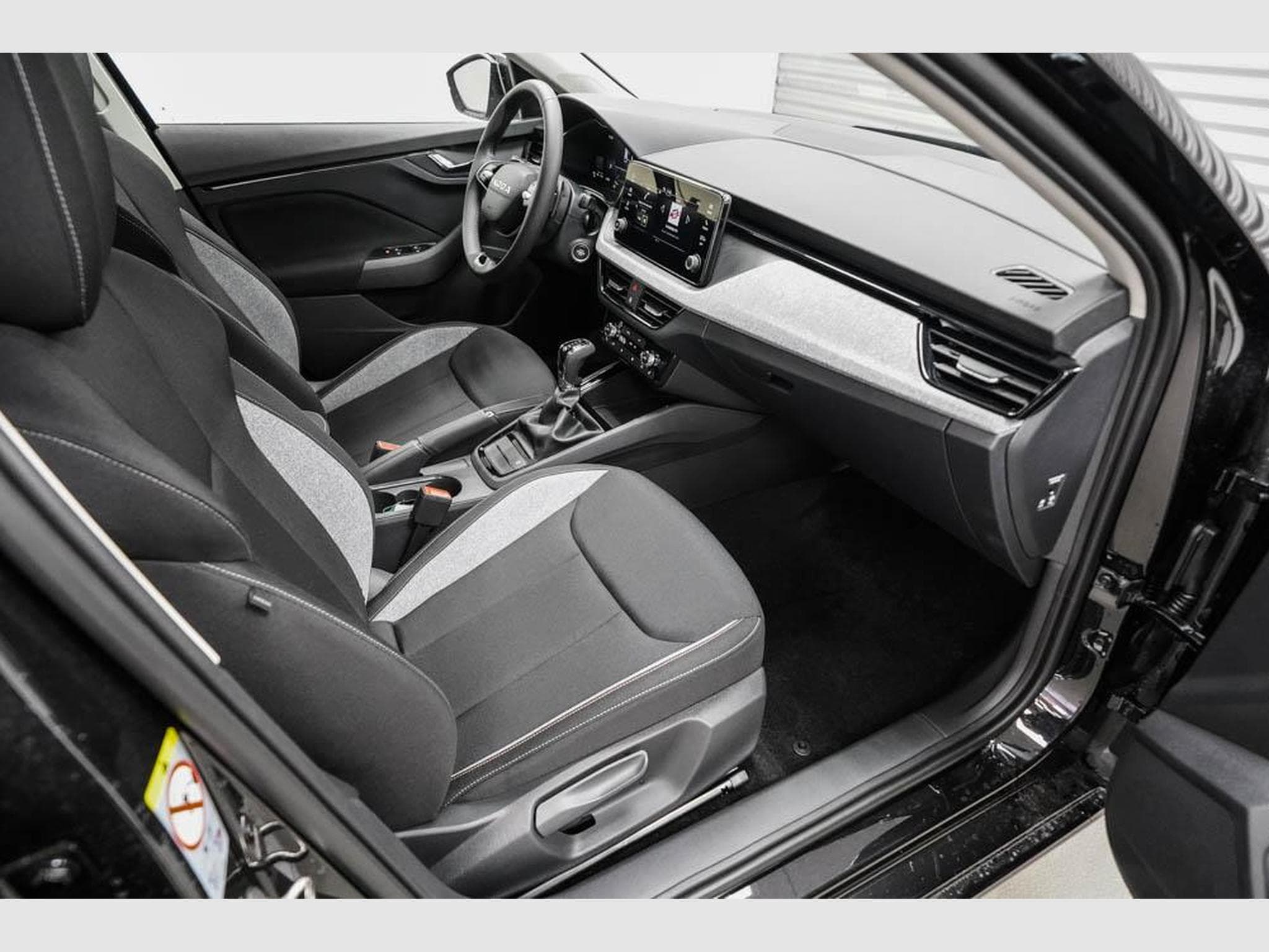 Skoda Scala 1,0 TSI DSG (2026) - Photo 17