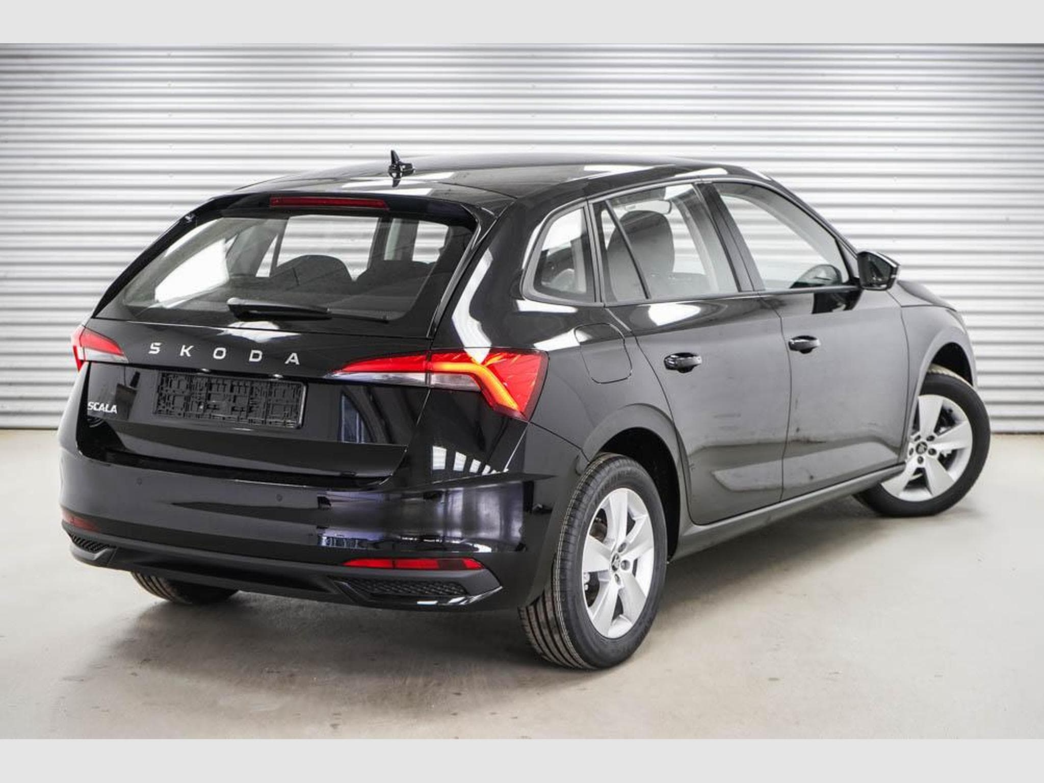 Skoda Scala 1,0 TSI DSG (2026) - Photo 3