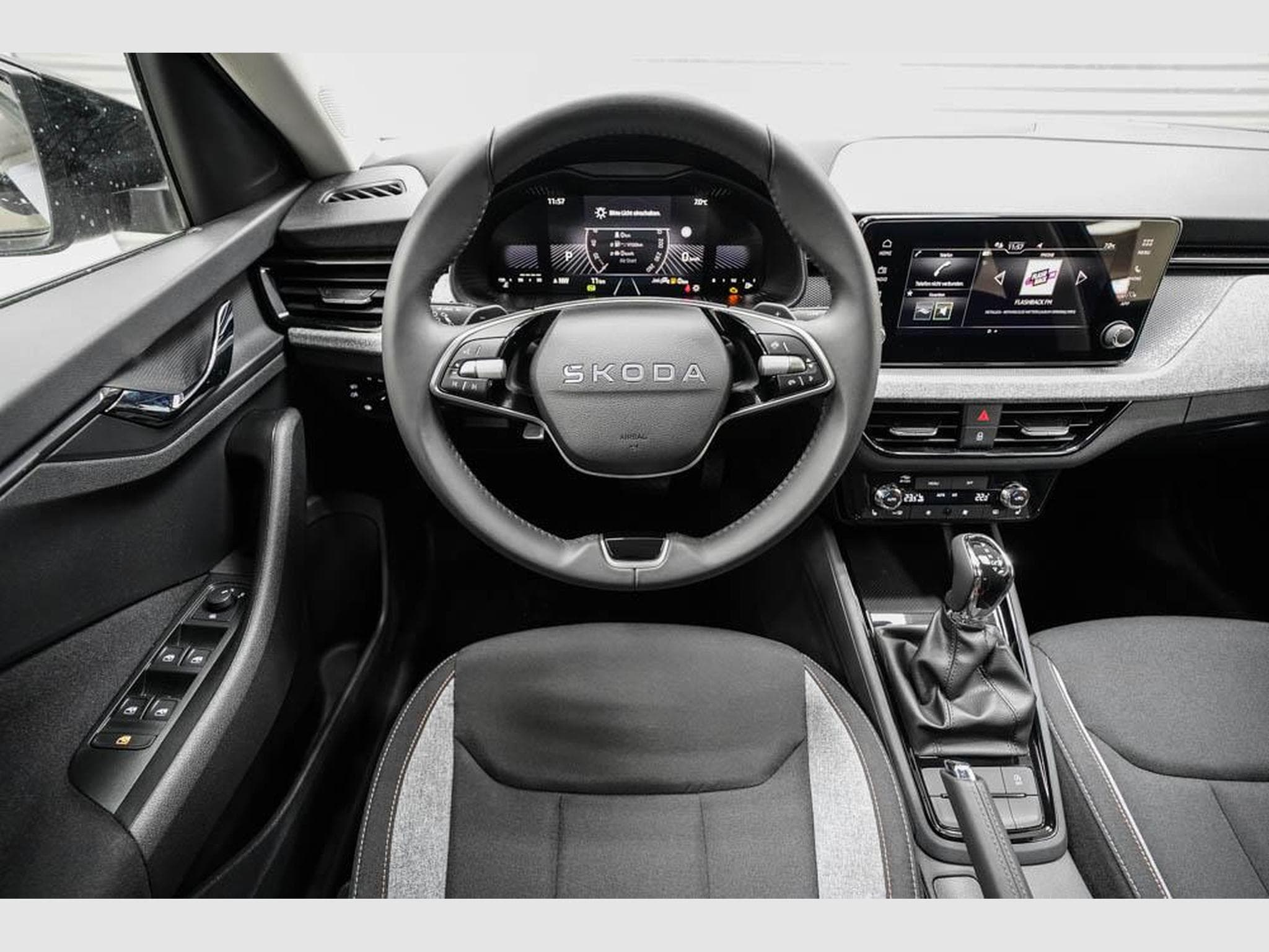 Skoda Scala 1,0 TSI DSG (2026) - Photo 8