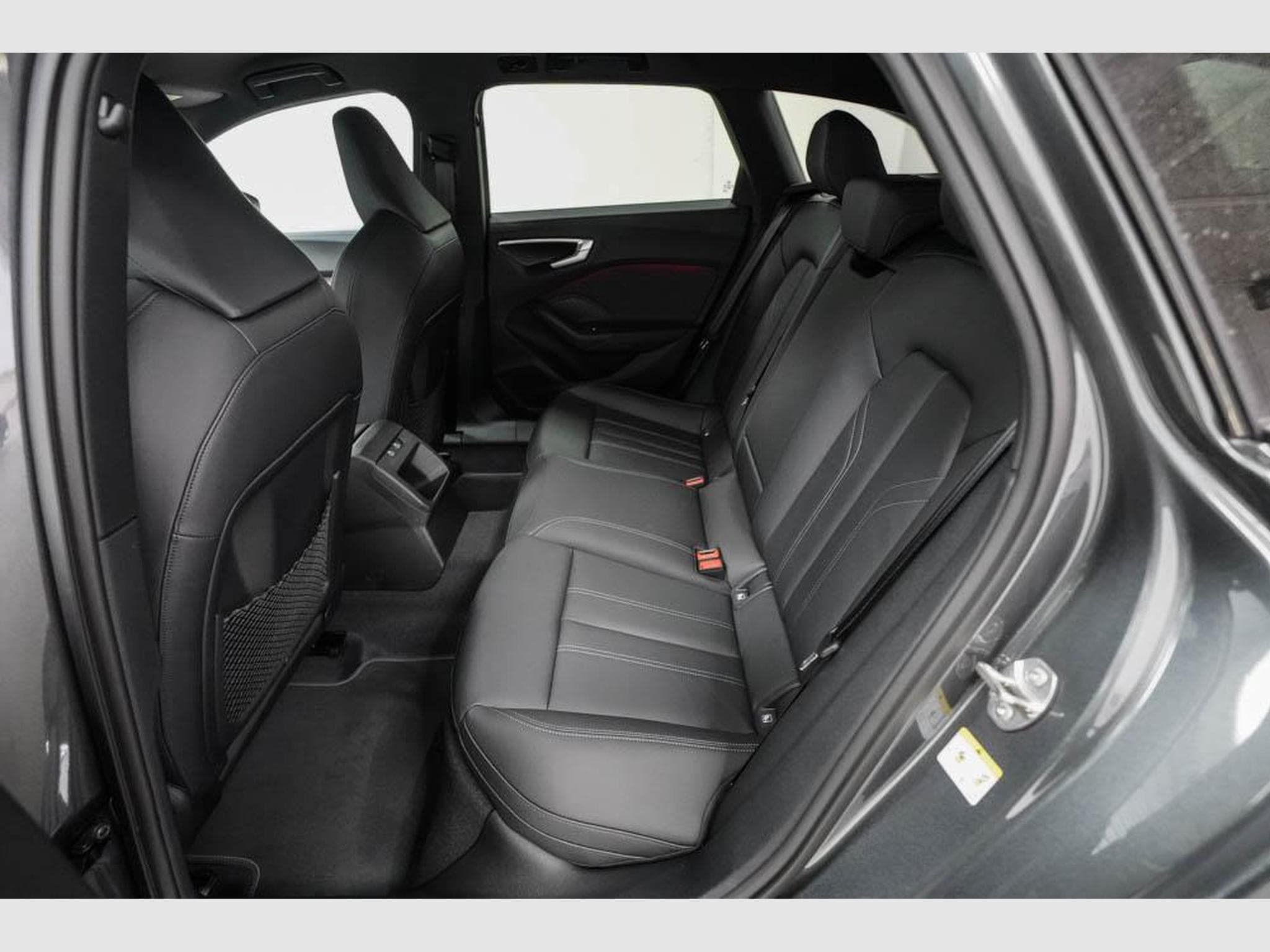 Audi A5 Avant 2,0 TFSI (2026) - Photo 16