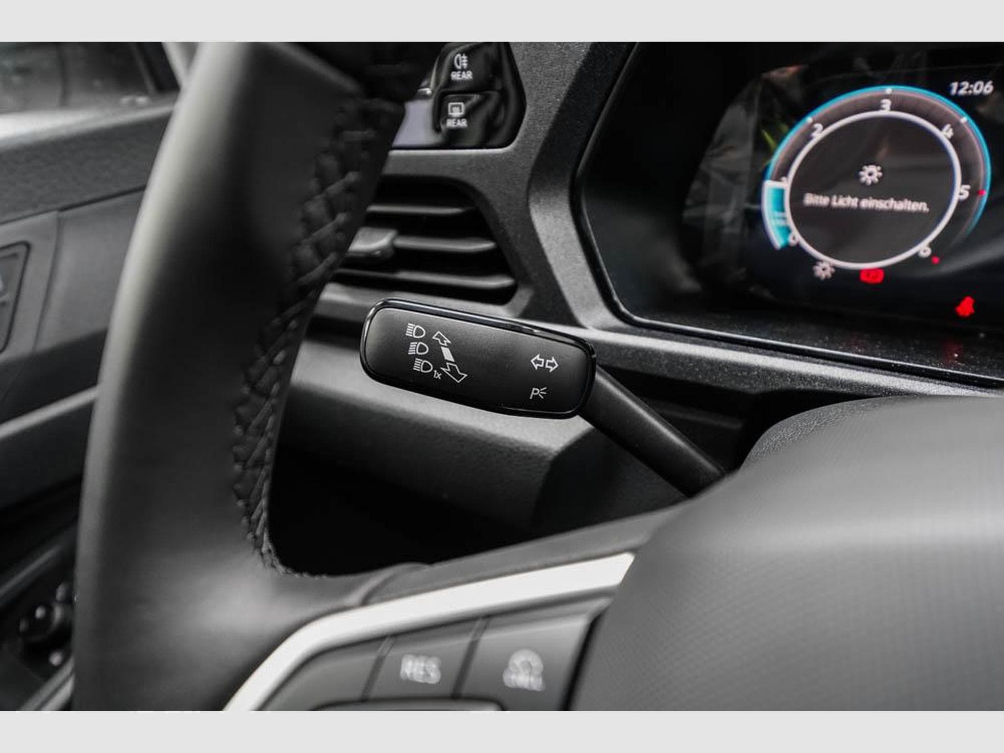 VW Caddy 2,0 TDI 4Motion (2026) - Photo 10