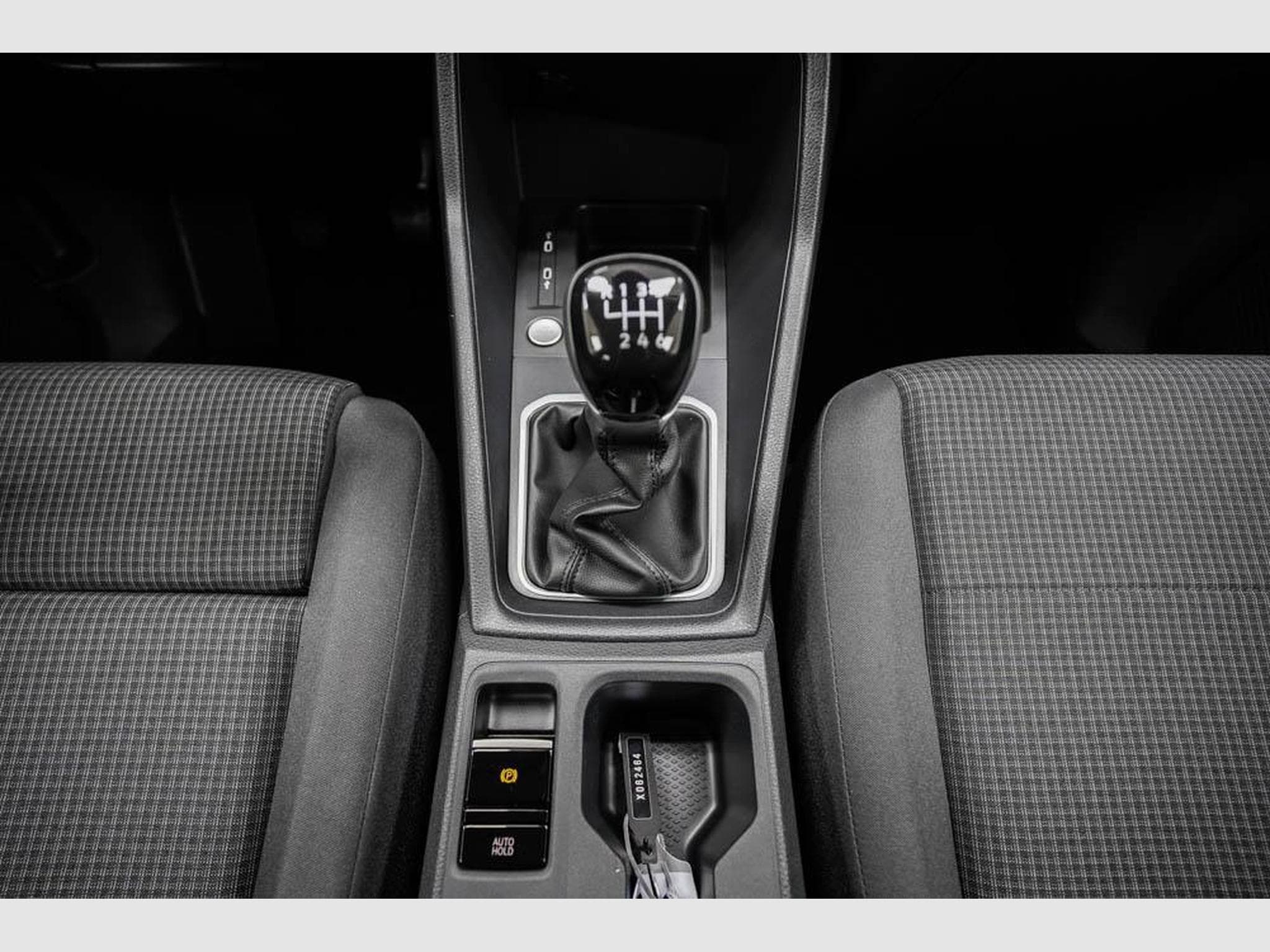 VW Caddy 2,0 TDI 4Motion (2026) - Photo 12