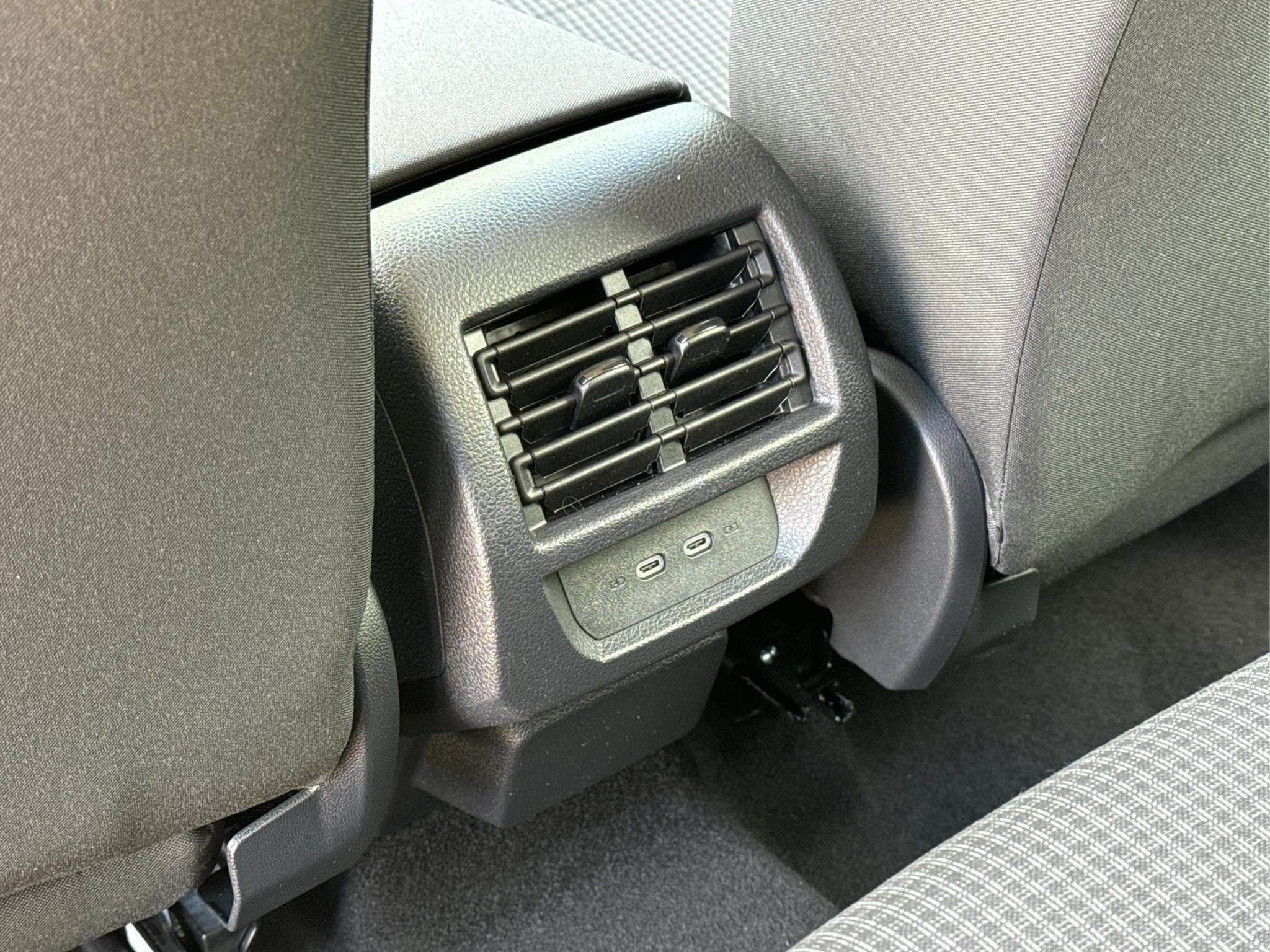 VW Caddy Caddy Maxi (2026) - Photo 17