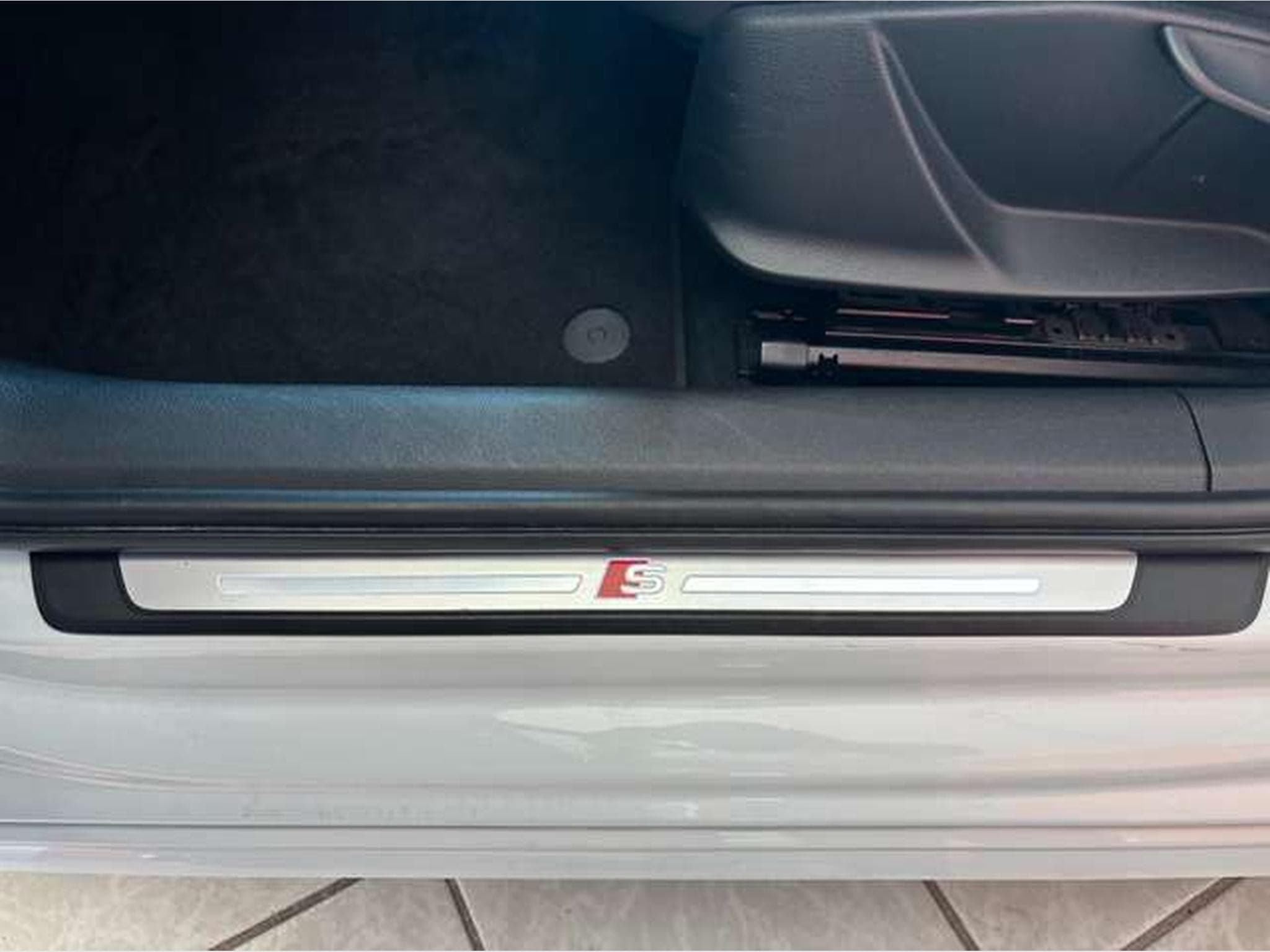 Audi A4 Avant 30 TDI S line - JUSQU'A 48 MOIS DE GARANTIE (2020) - Photo 10