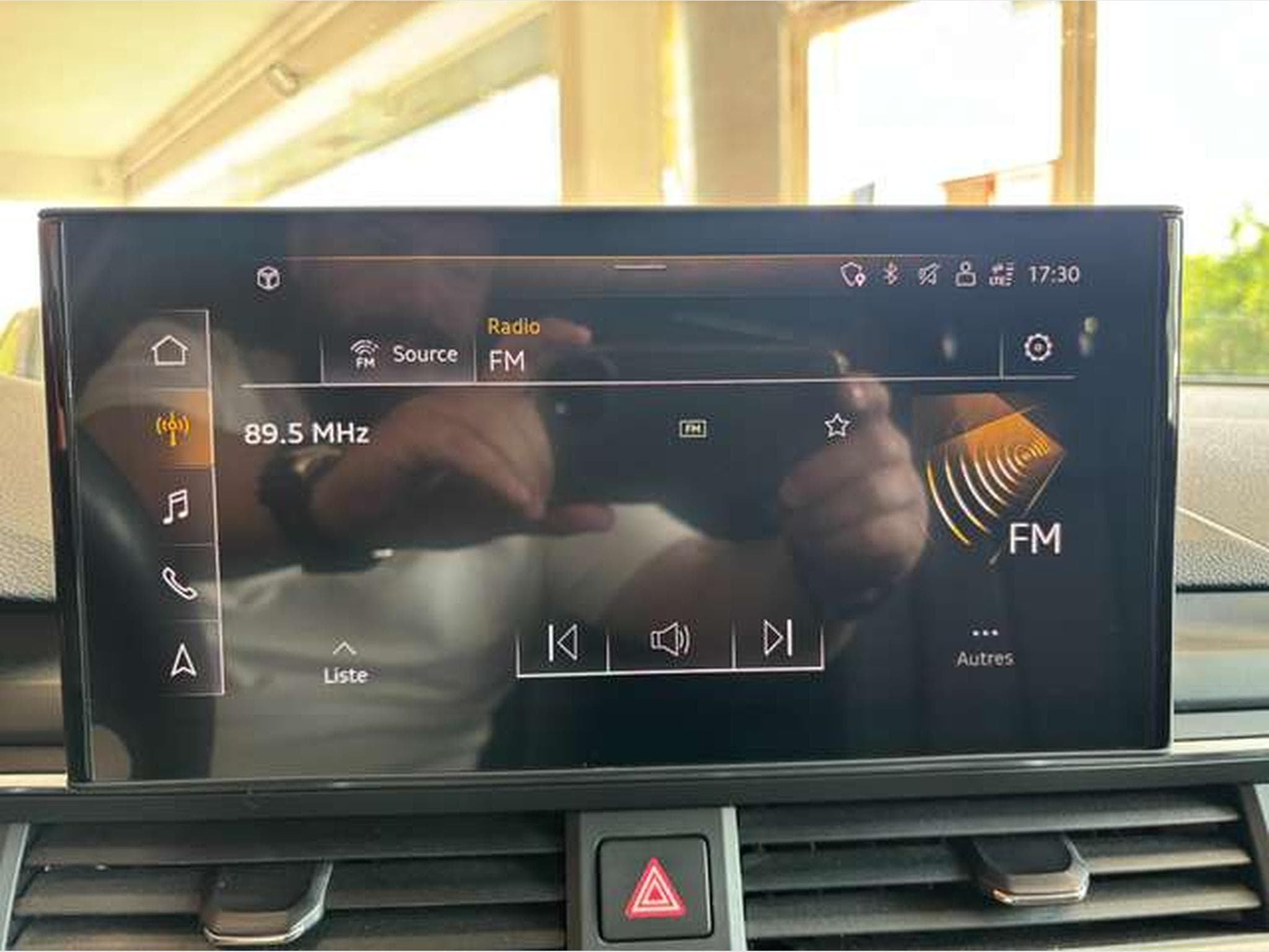 Audi A4 Avant 30 TDI S line - JUSQU'A 48 MOIS DE GARANTIE (2020) - Photo 16