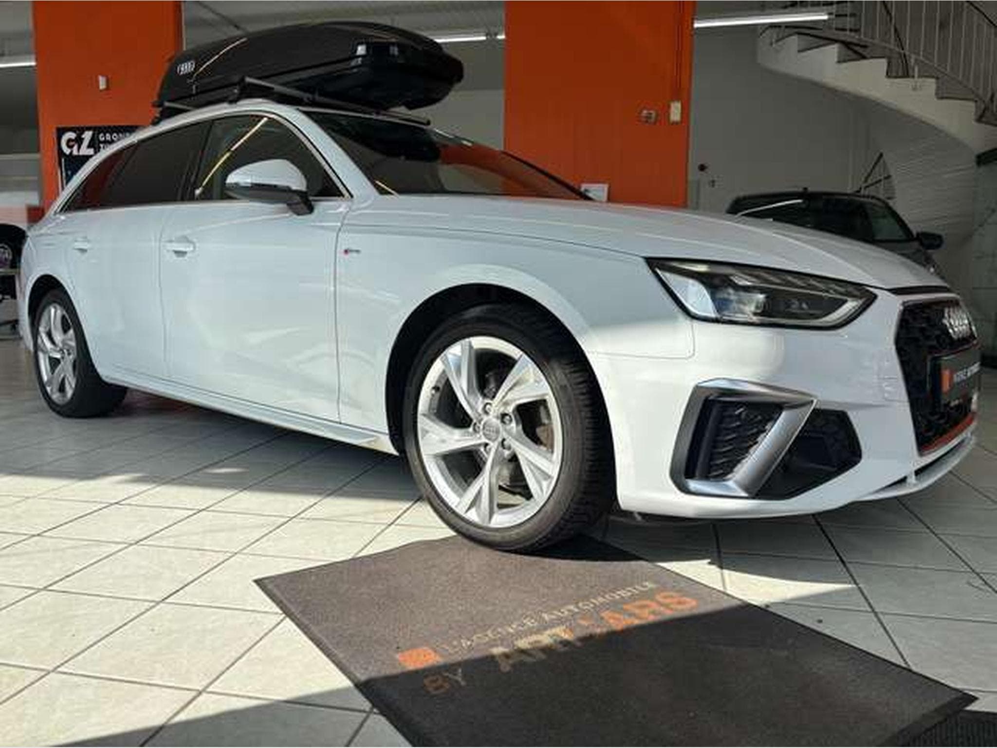 Audi A4 Avant 30 TDI S line - JUSQU'A 48 MOIS DE GARANTIE (2020) - Photo 4