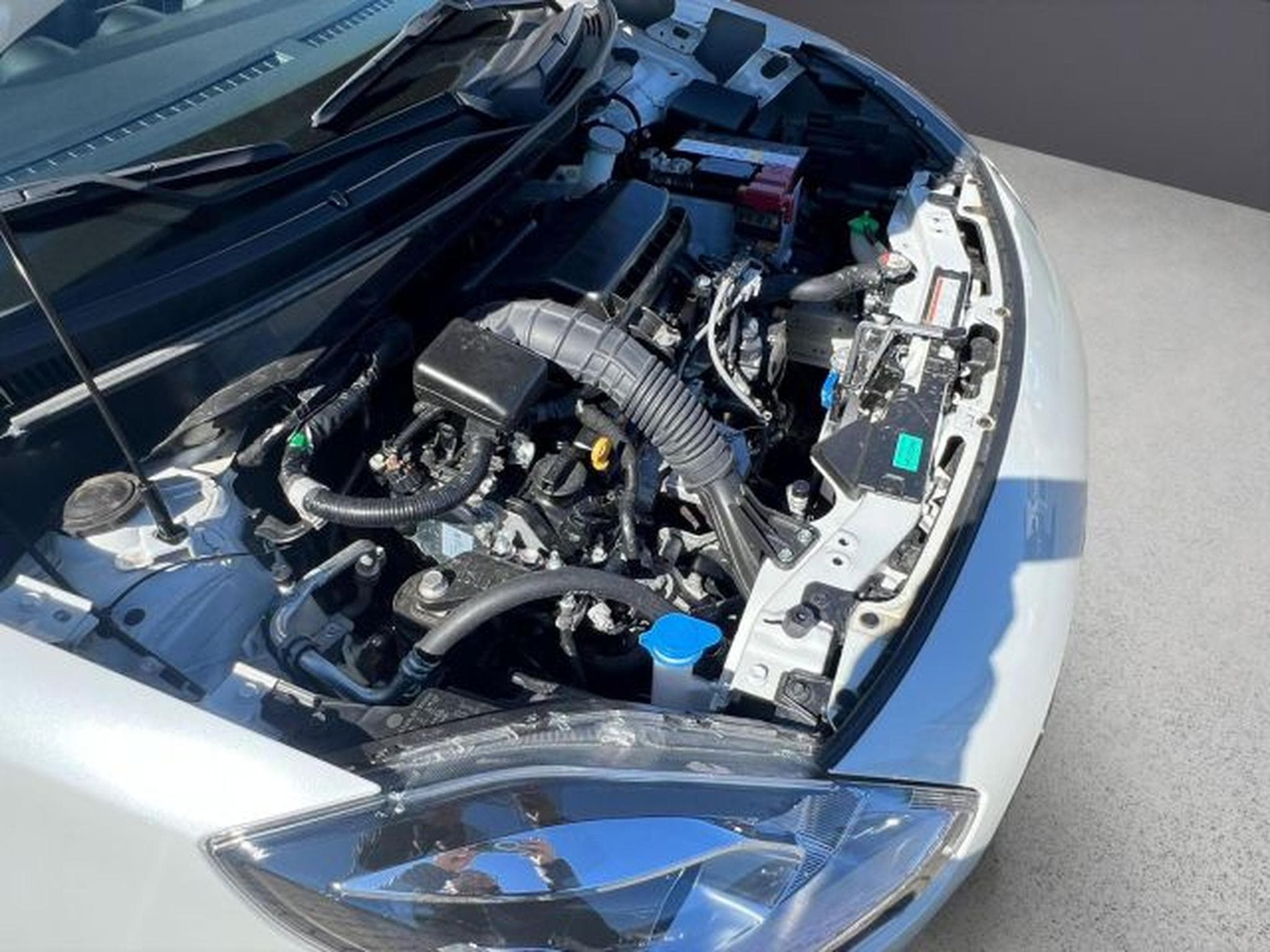 Suzuki Swift Swift Comfort+ KLIMA,PDC,TEMPOMAT,NAVI,ESP,MFL (2024) - Photo 14
