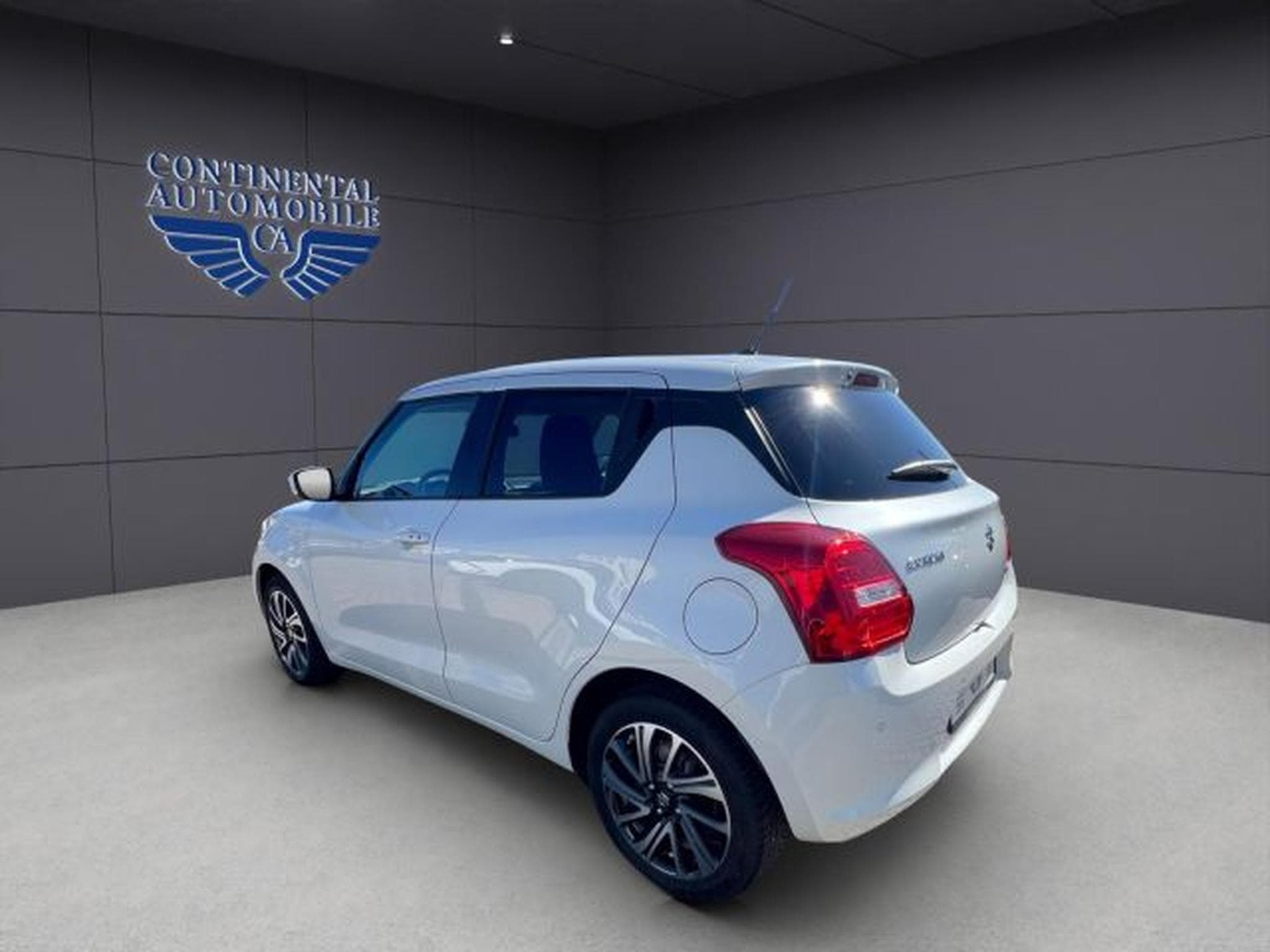 Suzuki Swift Swift Comfort+ KLIMA,PDC,TEMPOMAT,NAVI,ESP,MFL (2024) - Photo 4