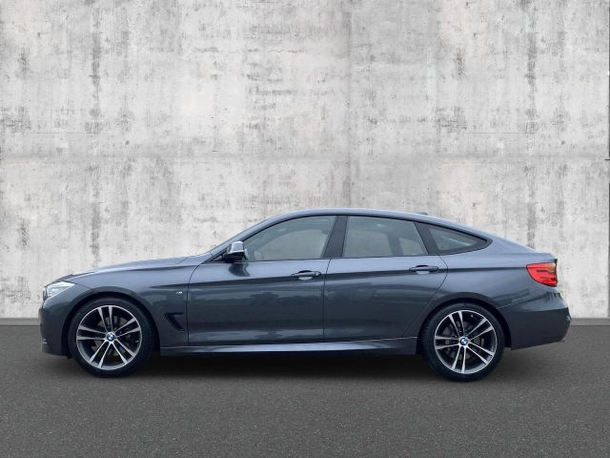 BMW 330 330d GT M-Sport Automatik PANO XENON NAVI AHK (2014) - Photo 2