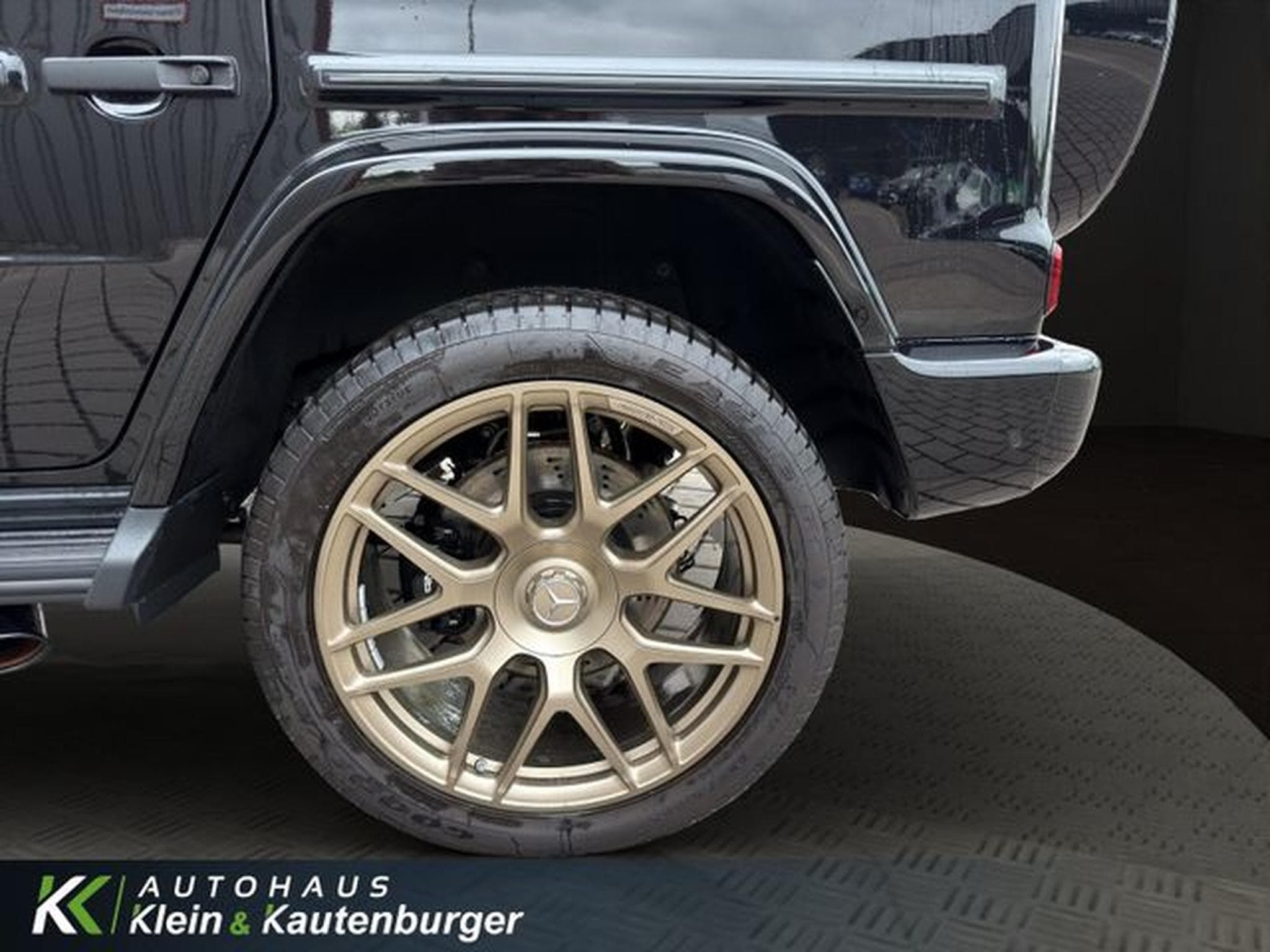 Mercedes G 63 AMG STANDH+ALL-BLACK+AHK+PERFOR +DRIVERSP+WÄRMEPAKET (2025) - Photo 10