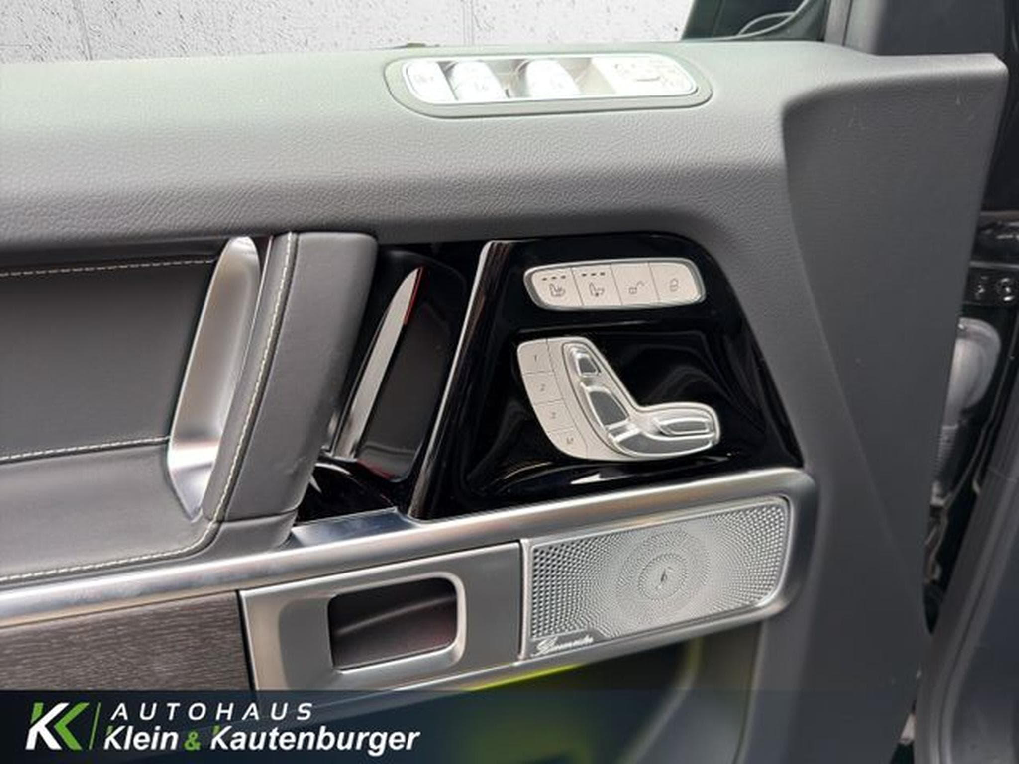 Mercedes G 63 AMG STANDH+ALL-BLACK+AHK+PERFOR +DRIVERSP+WÄRMEPAKET (2025) - Photo 12