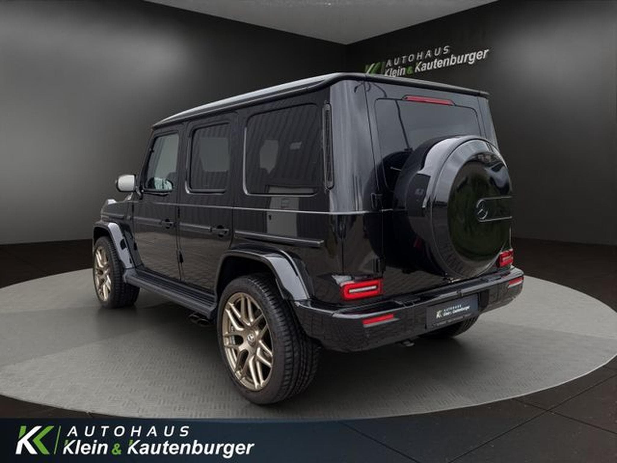 Mercedes G 63 AMG STANDH+ALL-BLACK+AHK+PERFOR +DRIVERSP+WÄRMEPAKET (2025) - Photo 7