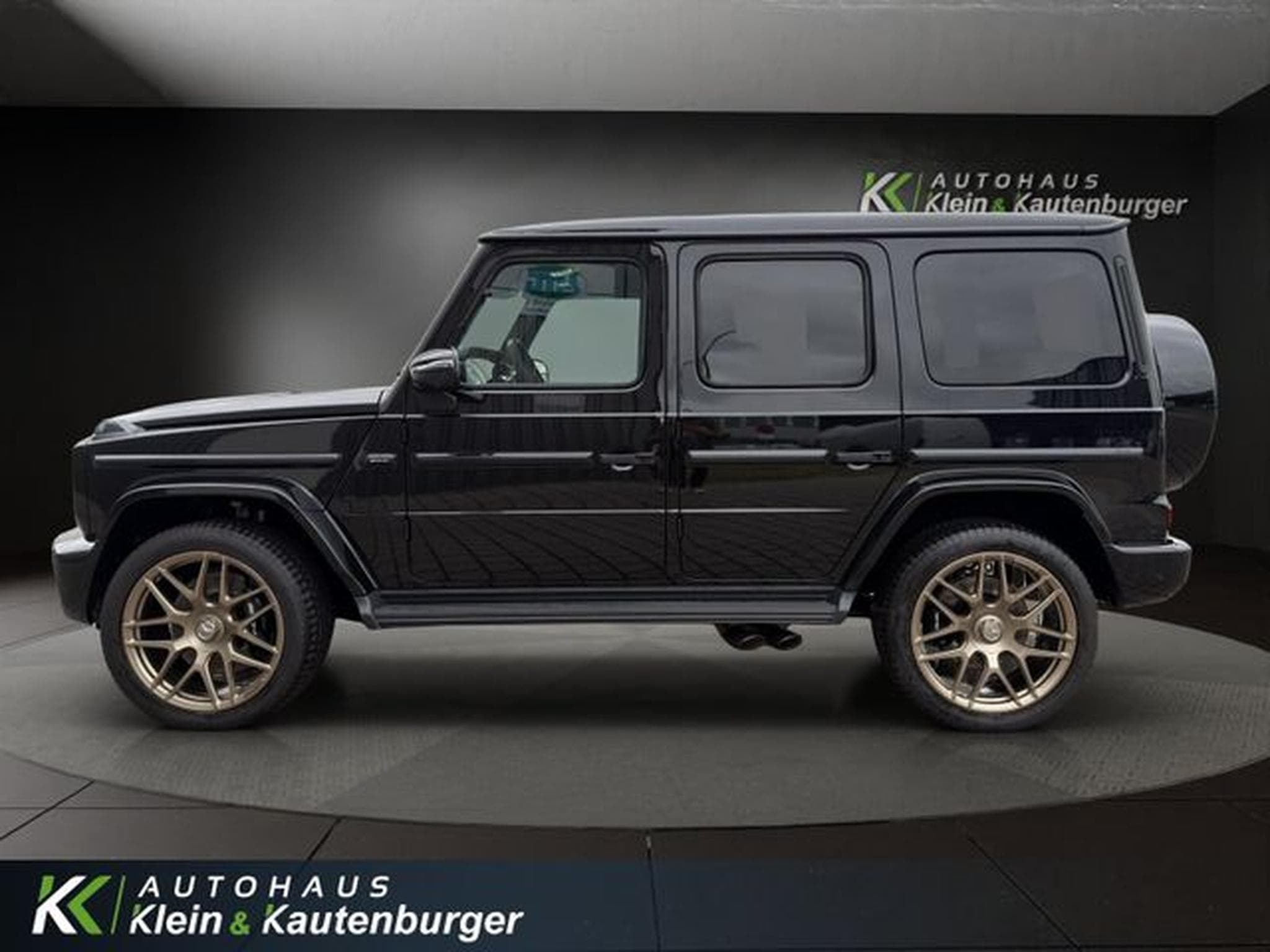 Mercedes G 63 AMG STANDH+ALL-BLACK+AHK+PERFOR +DRIVERSP+WÄRMEPAKET (2025) - Photo 8