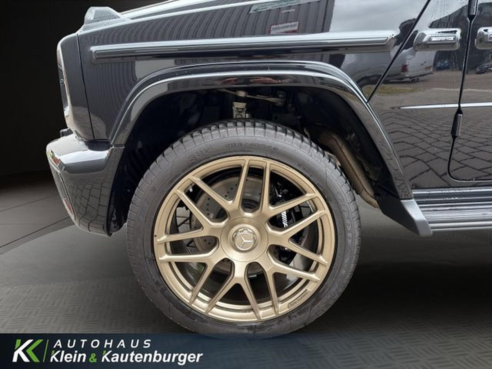 Mercedes G 63 AMG STANDH+ALL-BLACK+AHK+PERFOR +DRIVERSP+WÄRMEPAKET (2025) - Photo 9