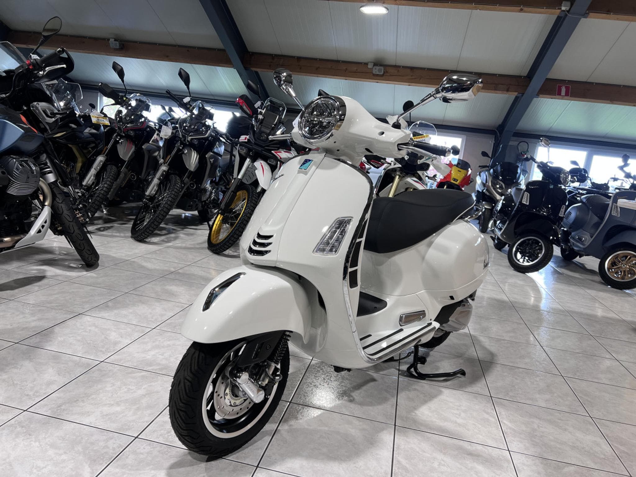 Vespa GTS 310 (2026) - Photo 2