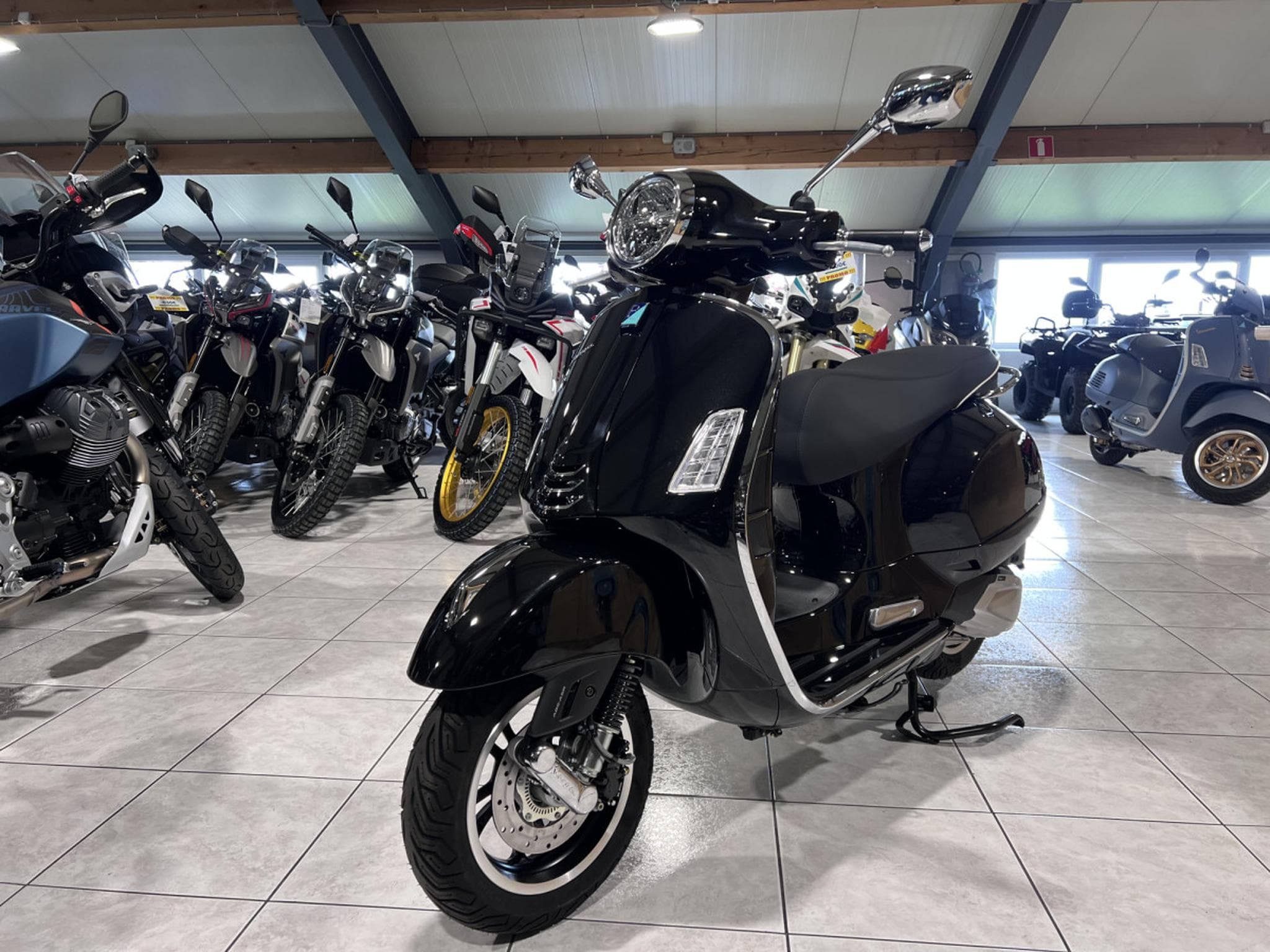 Vespa GTS 310 (2026) - Photo 2