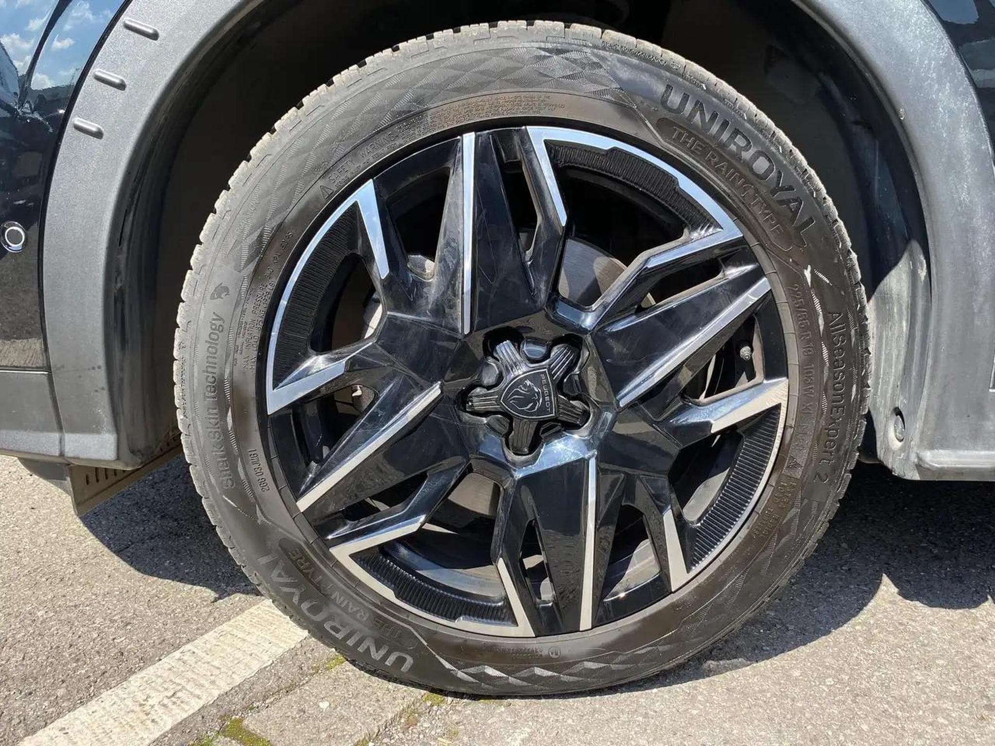 Peugeot 5008 (2025) - Photo 22