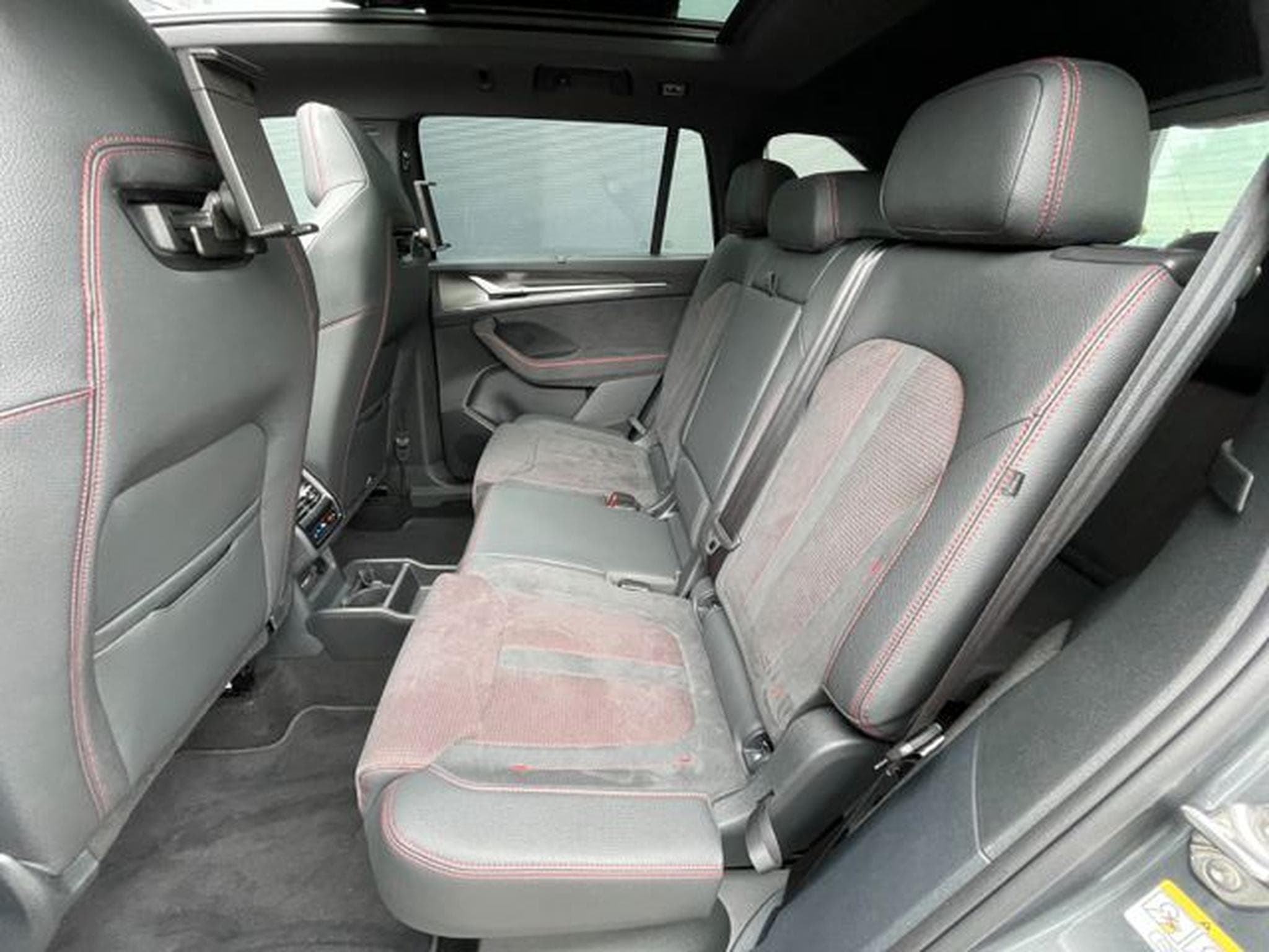 Skoda Kodiaq Kodiaq 2.0TSI 195kW RS 7-Sitze Pano AHK Canton (2025) - Photo 14