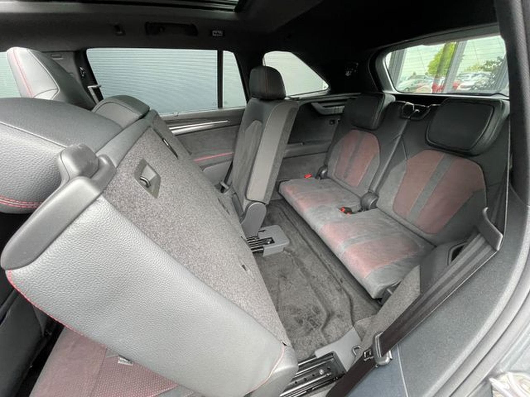 Skoda Kodiaq Kodiaq 2.0TSI 195kW RS 7-Sitze Pano AHK Canton (2025) - Photo 15