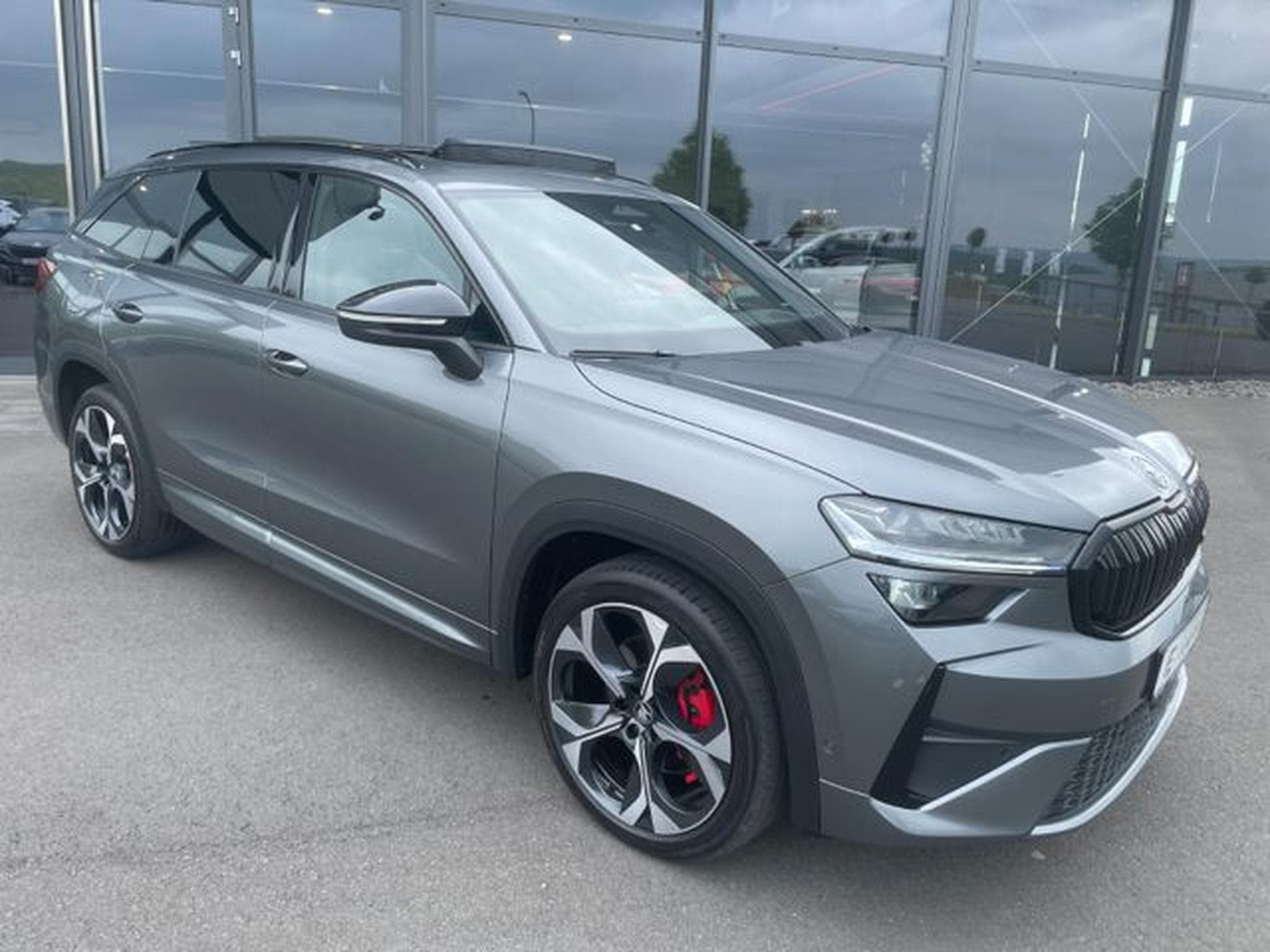 Skoda Kodiaq Kodiaq 2.0TSI 195kW RS 7-Sitze Pano AHK Canton (2025) - Photo 5