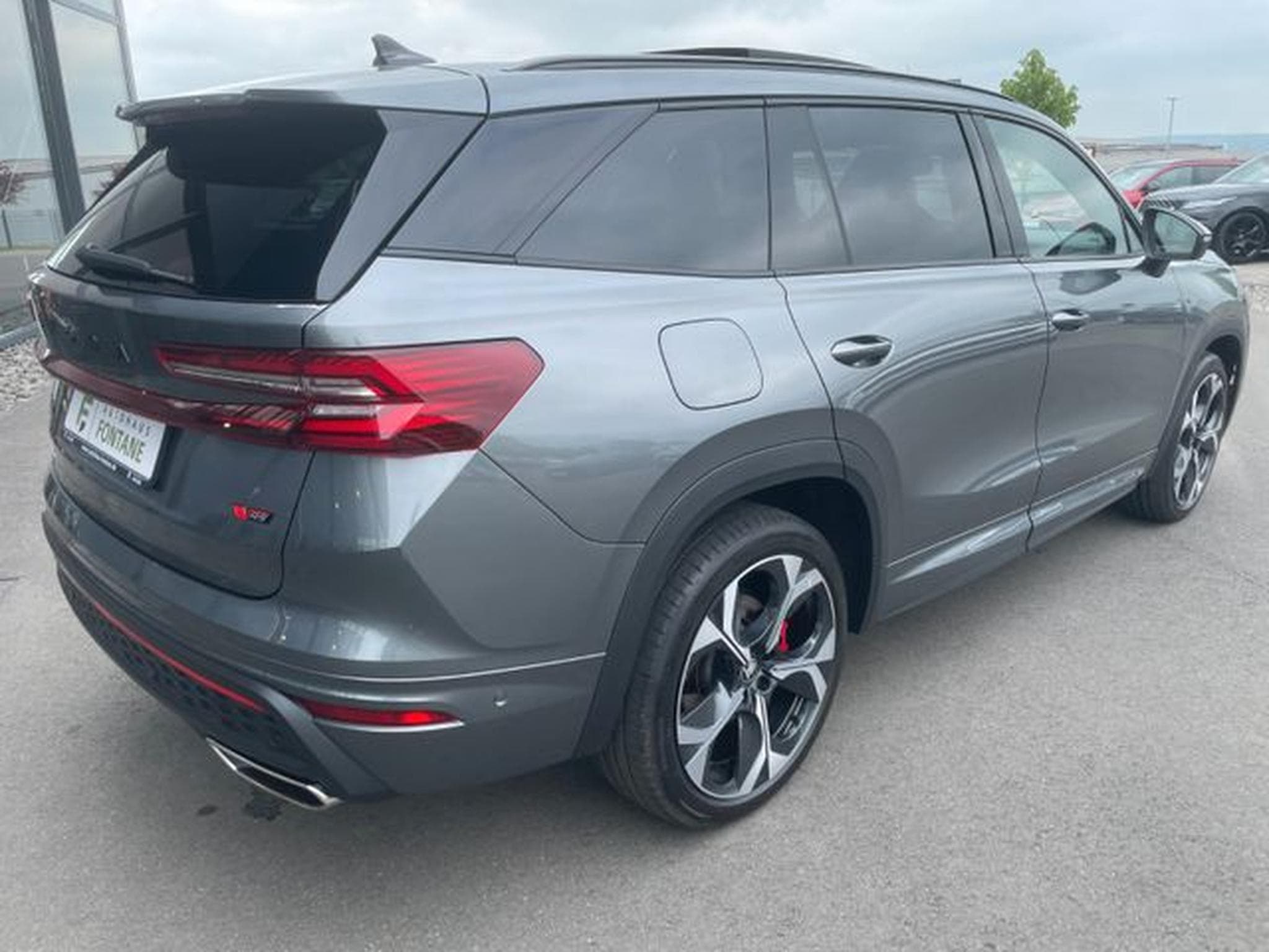 Skoda Kodiaq Kodiaq 2.0TSI 195kW RS 7-Sitze Pano AHK Canton (2025) - Photo 7